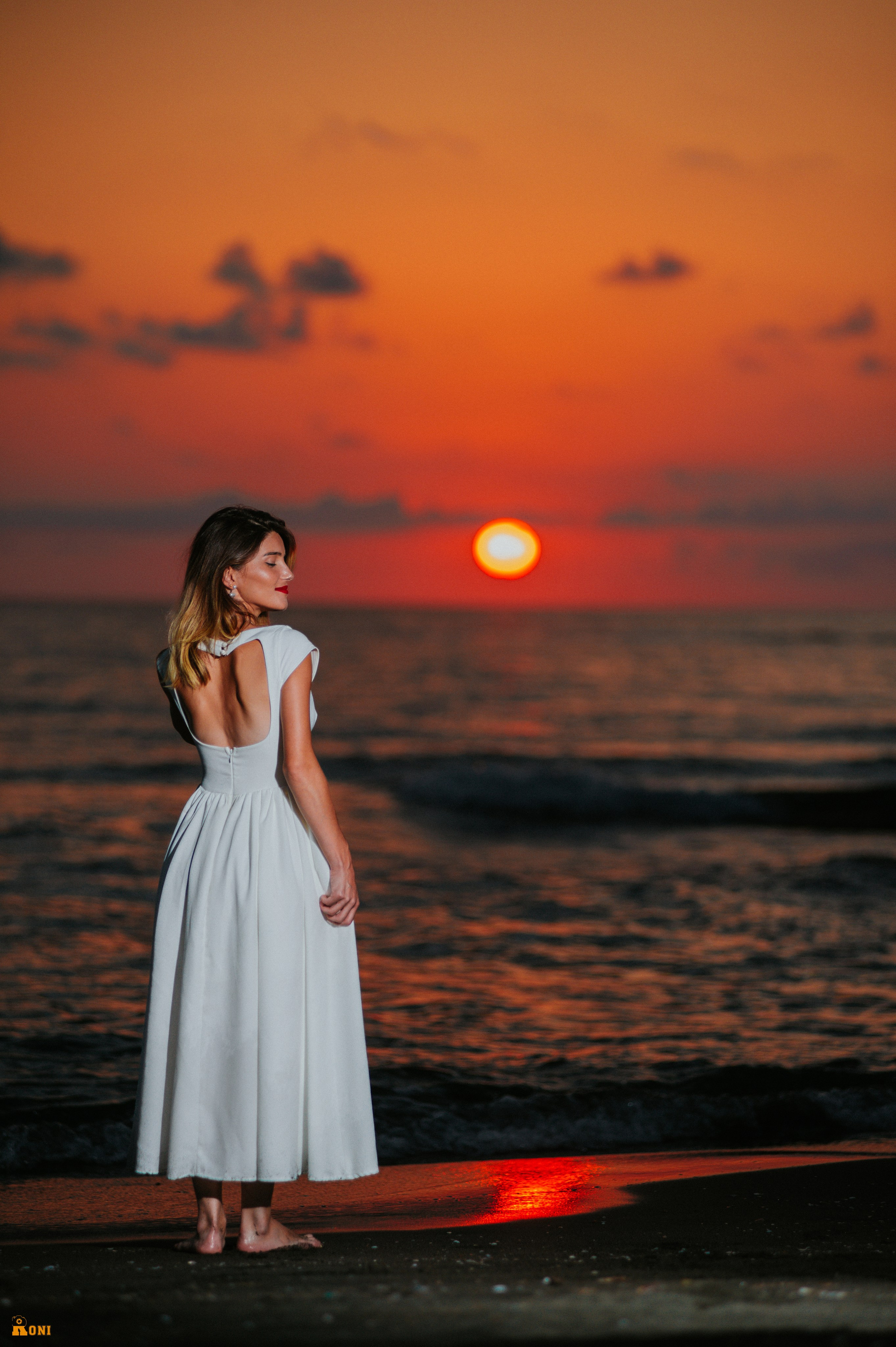 MD: ლიკა აბულაძე (Sunset)