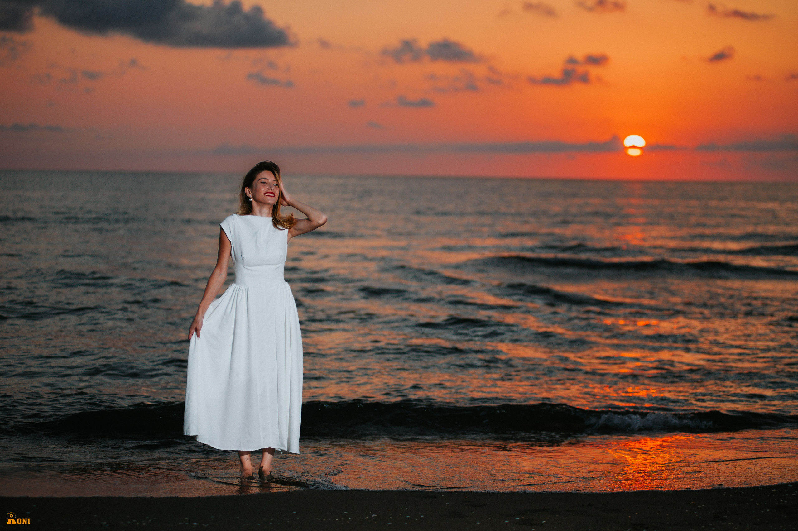MD: ლიკა აბულაძე (Sunset). Photographer RoNi