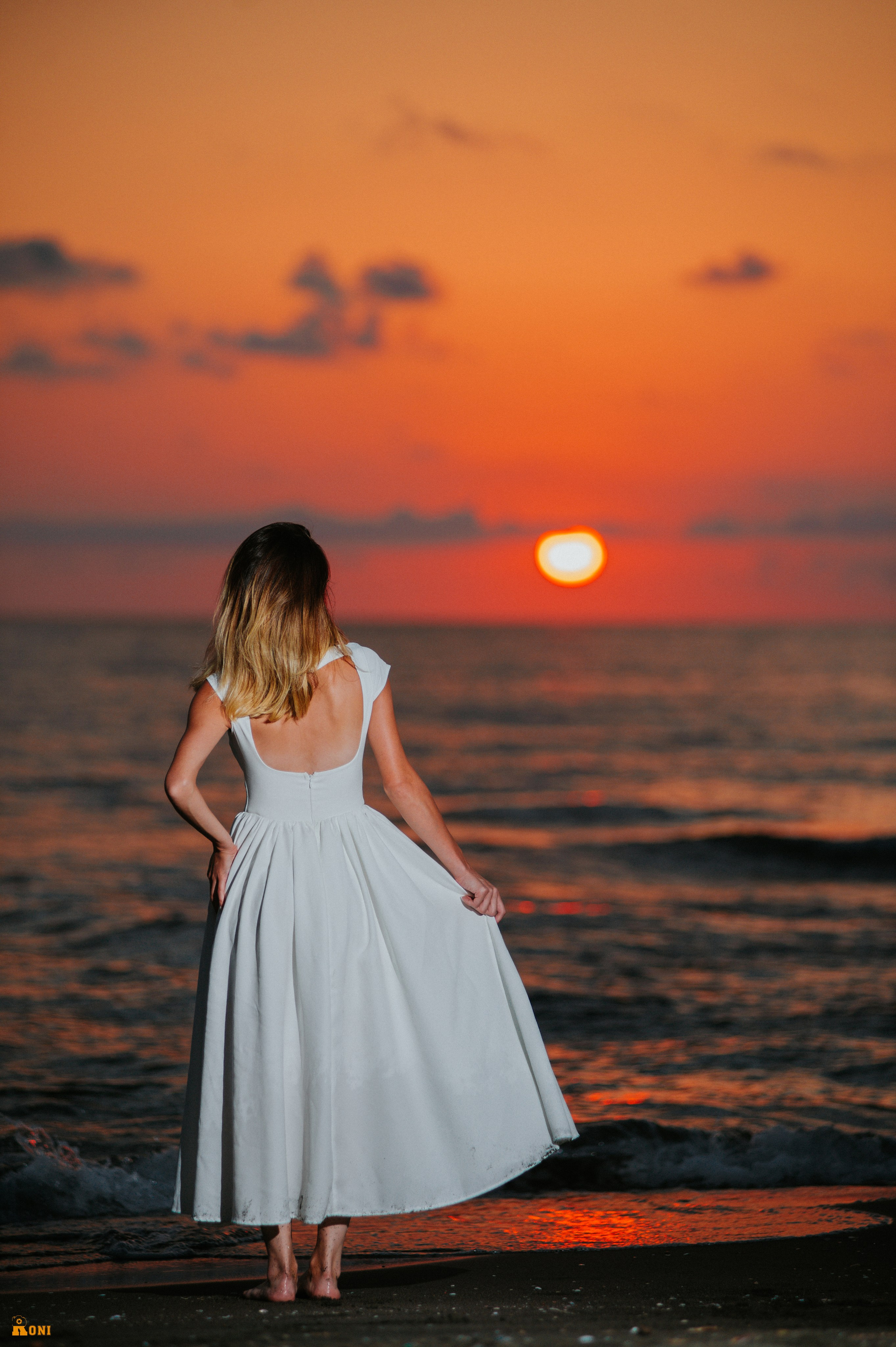 MD: ლიკა აბულაძე (Sunset). Photographer RoNi