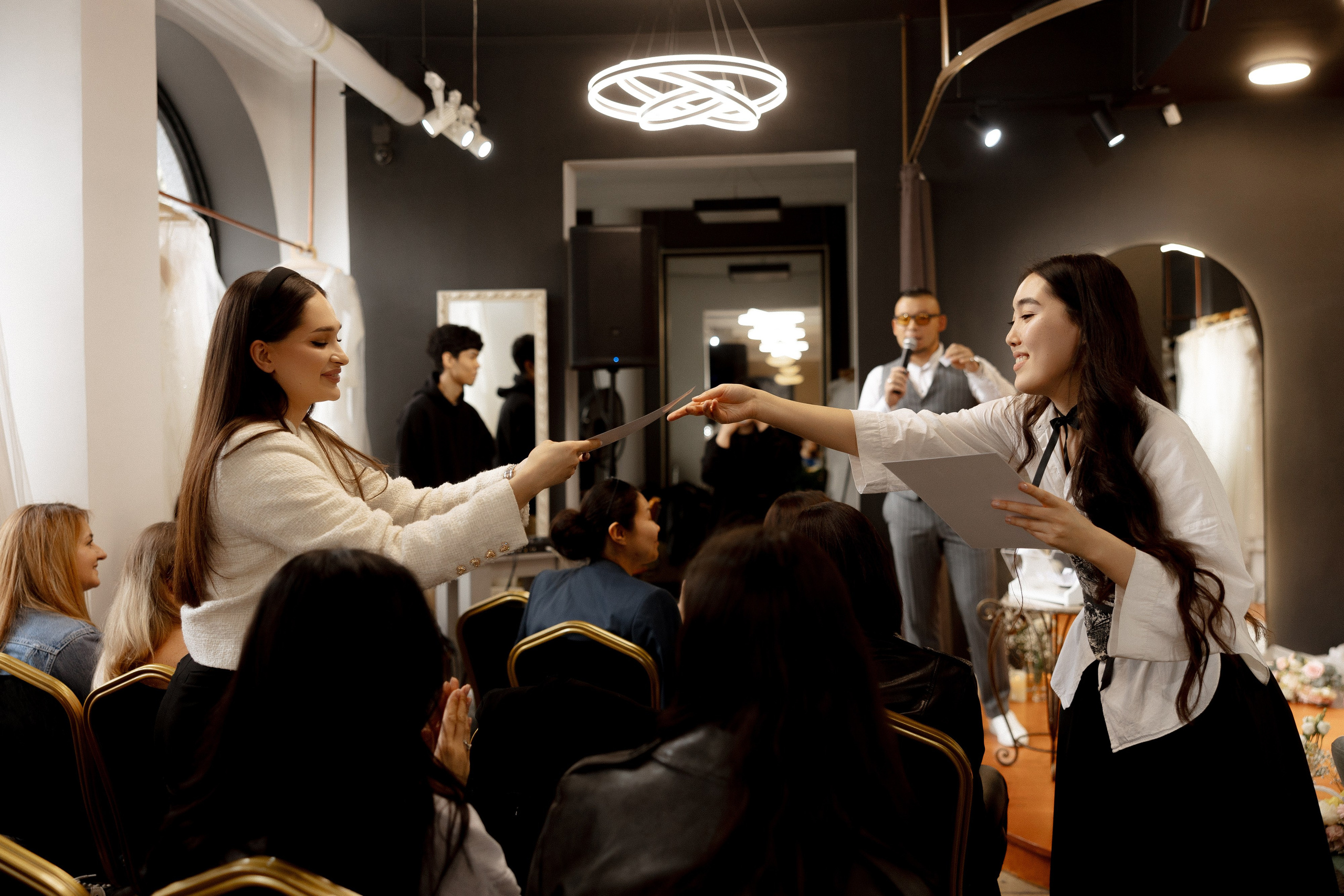 WSalon Birthday. Азимжан Нуритдинходжаев — свадебный фотограф