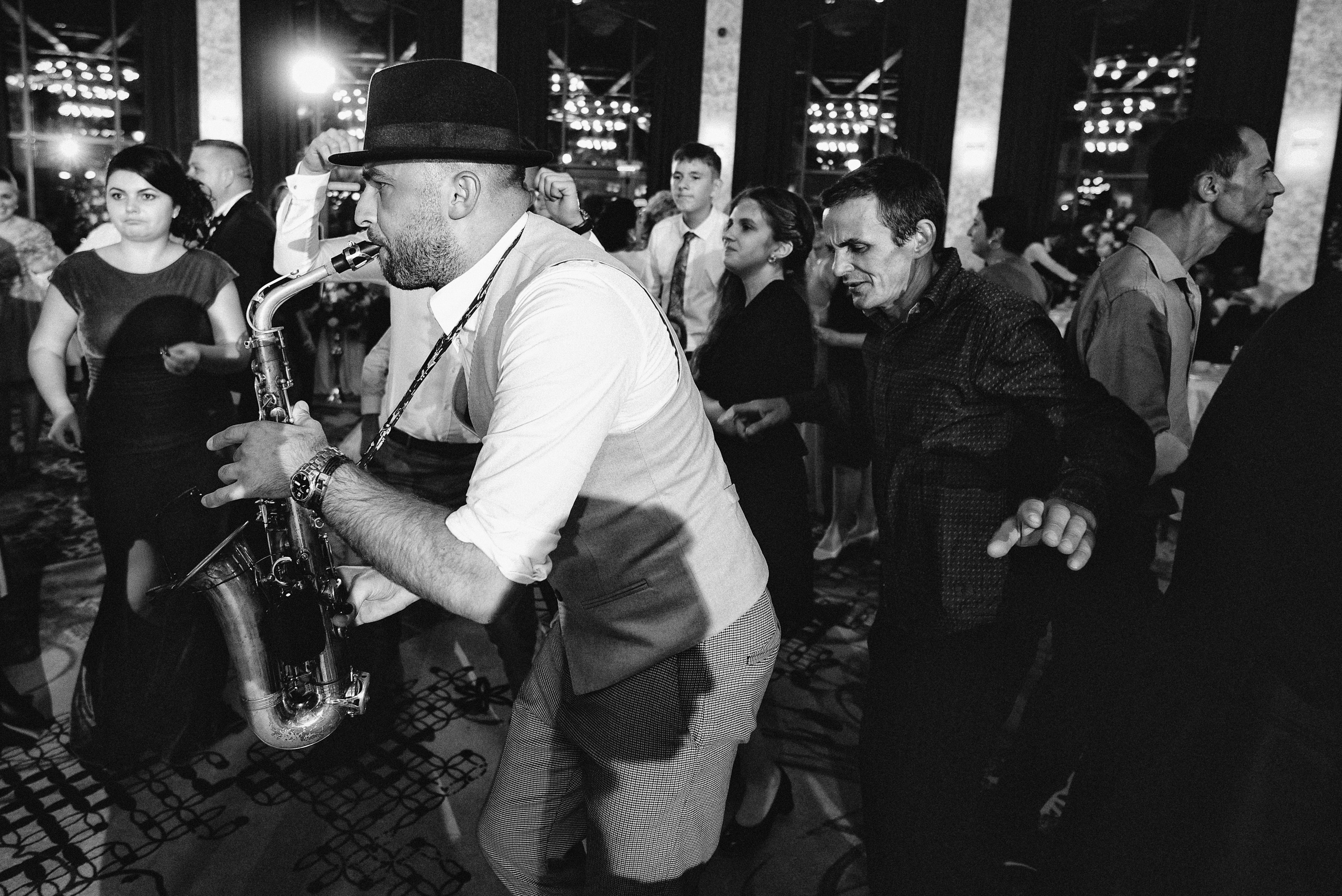 Paula & Ginel. Acasă