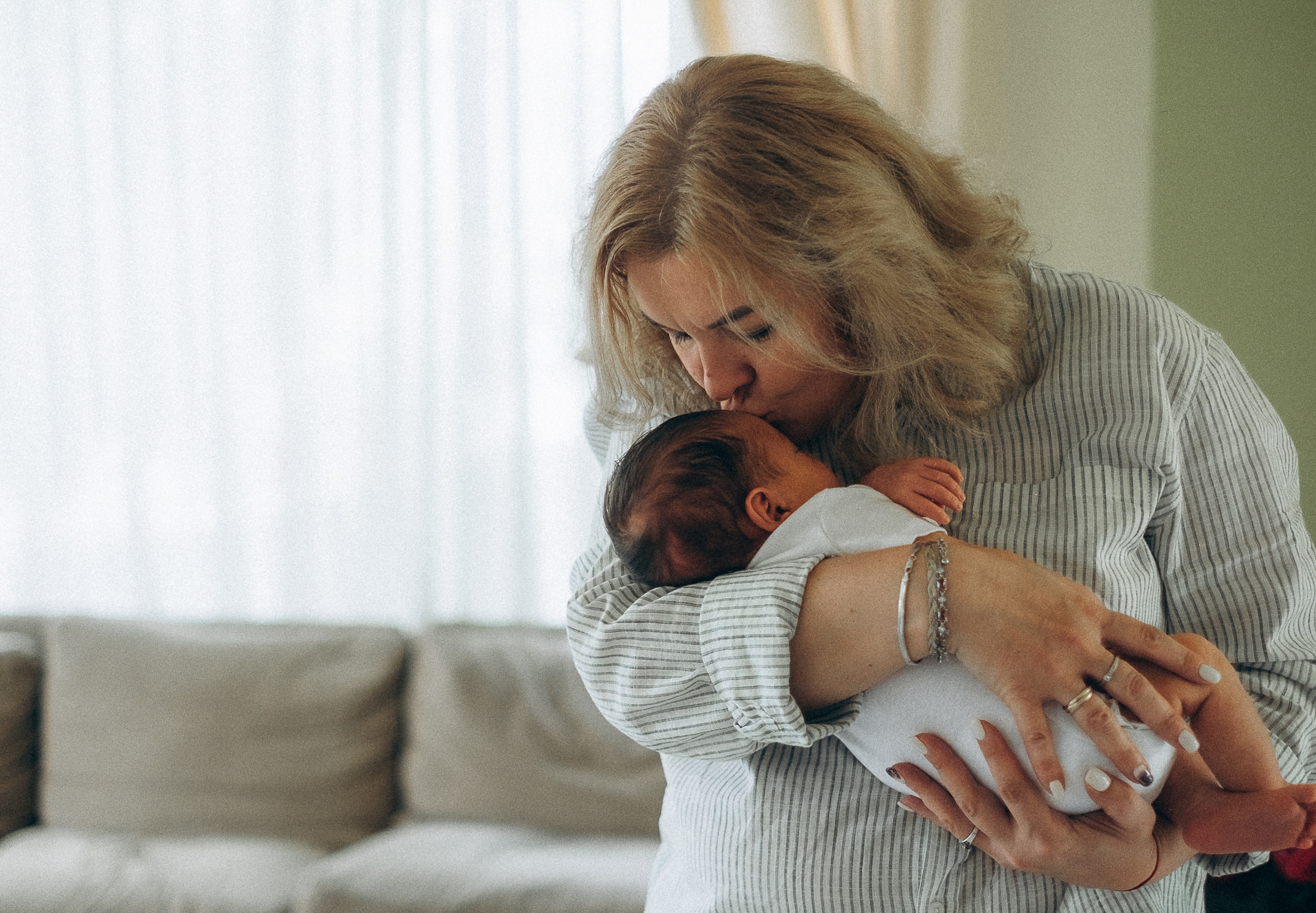 Sesión fotográfica de recién nacido  en Quito. Fotografo de familia en Quito Anastasia Eliseeva