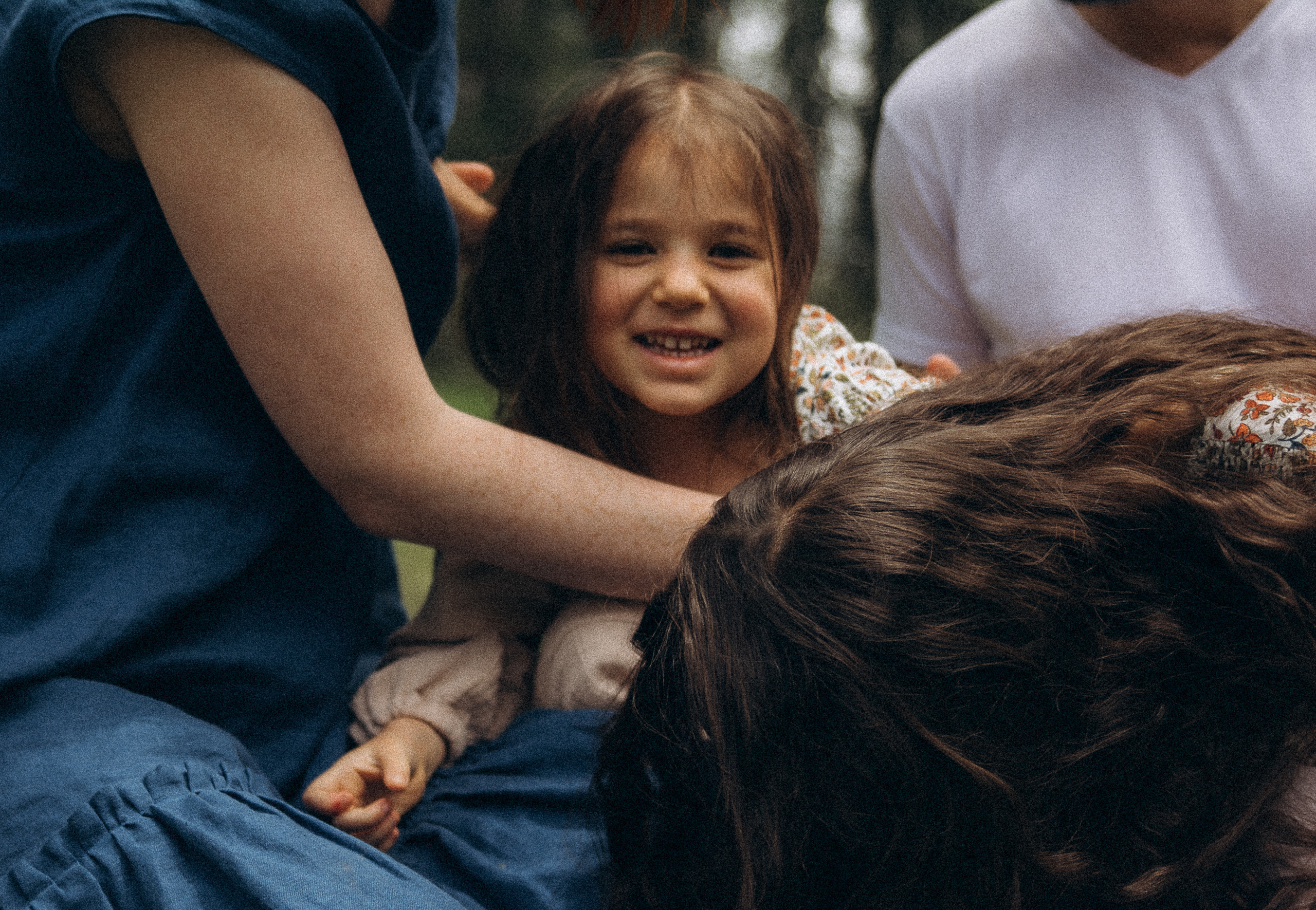 Sesión fotográfica de familia estilo lifestyle. Fotografo de familia en Quito Anastasia Eliseeva