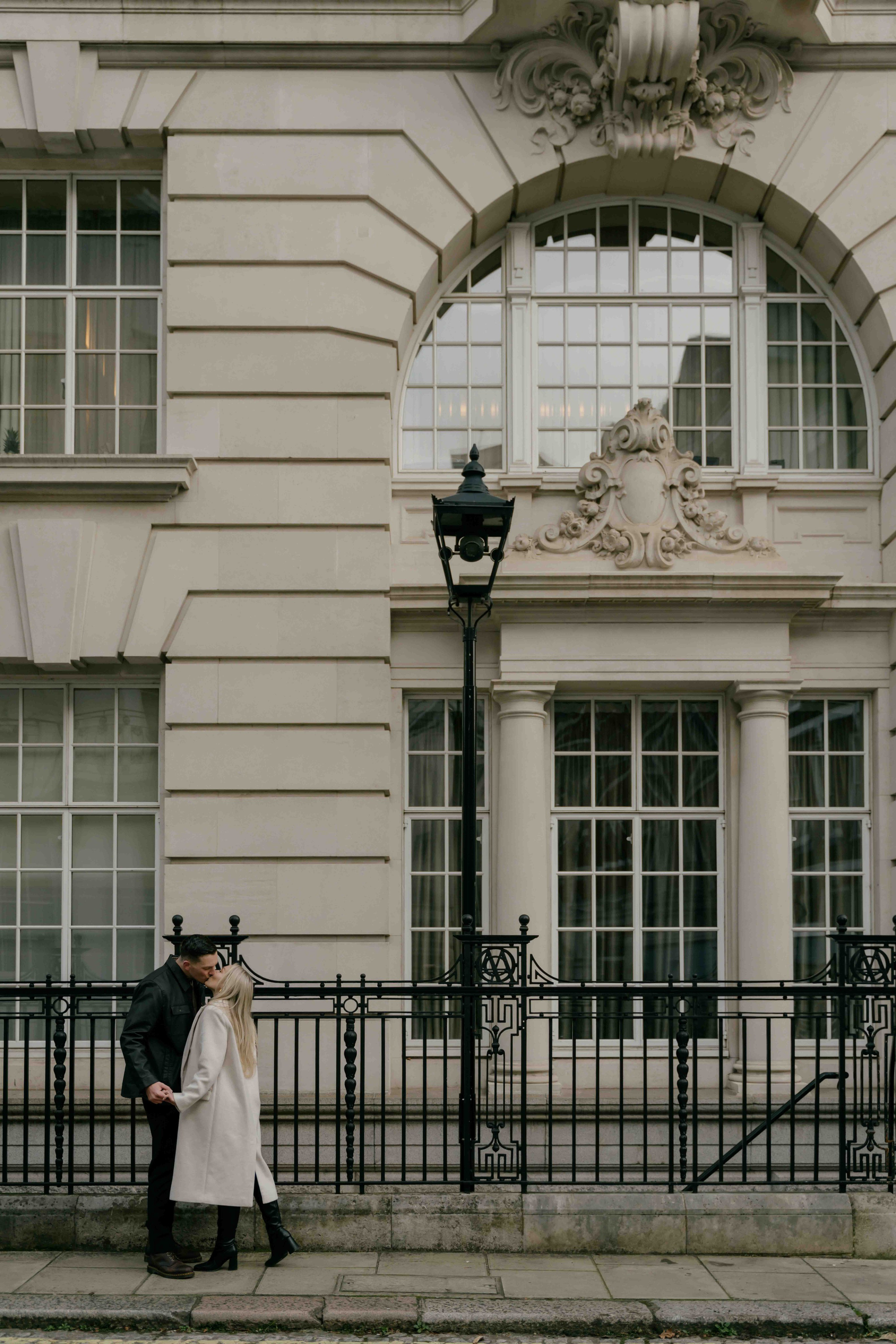 Sunrise Proposal in Westminster London | Engagement Photography. London Wedding & Engagement Photographer
