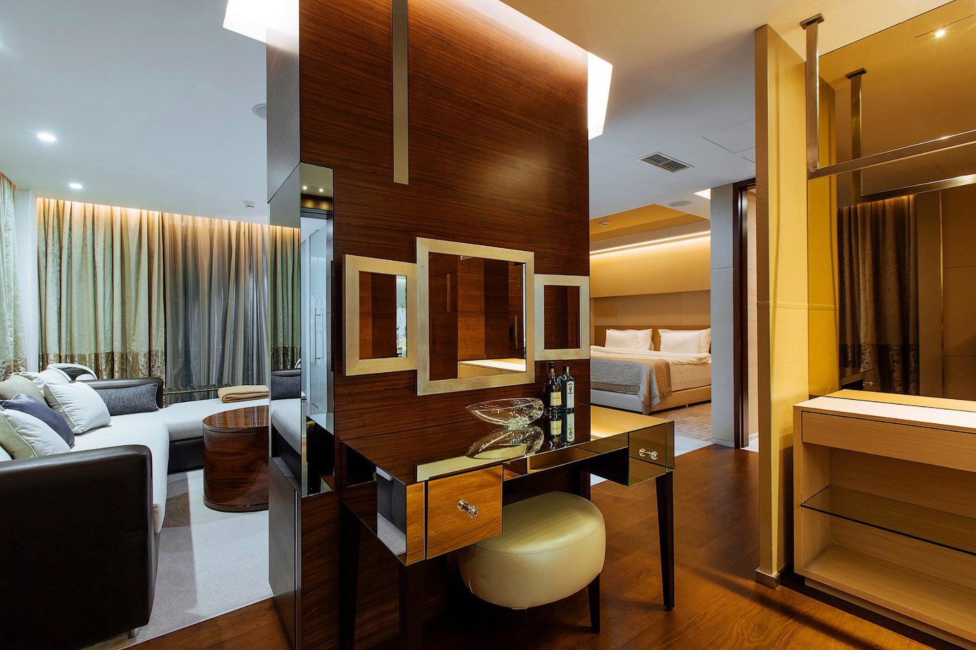 Real estate photos. Photographer Emil Nalbantov Professional photographer & retoucher