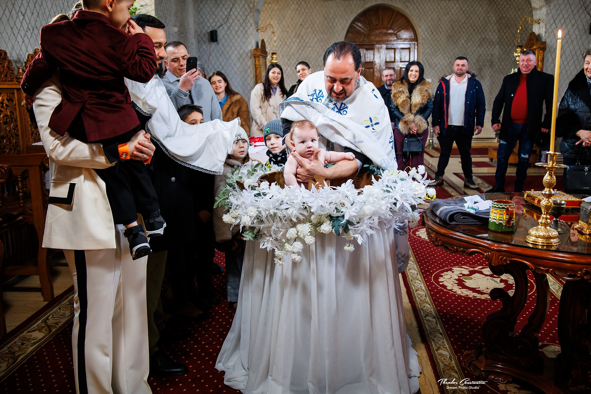 Botez. Dream Studio Galați – ședințe foto profesionale pentru familie, portrete și evenimente