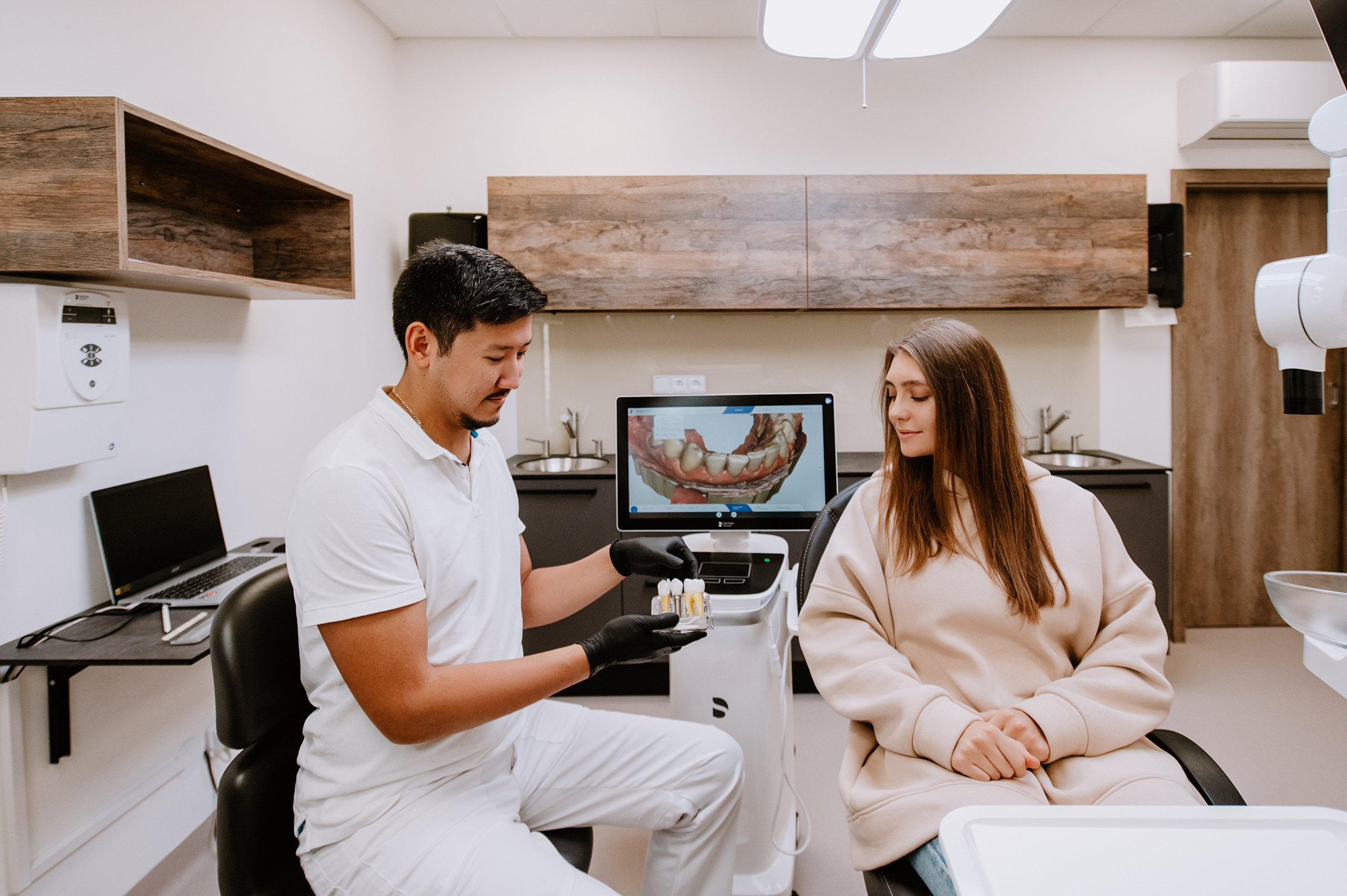 EDClinic dentistry in Prague. ANNA-MARIA PHOTO CONTENT CREATOR — фотограф, эстет, художник и визуальный эксперт в Instagram, работающий в Праге