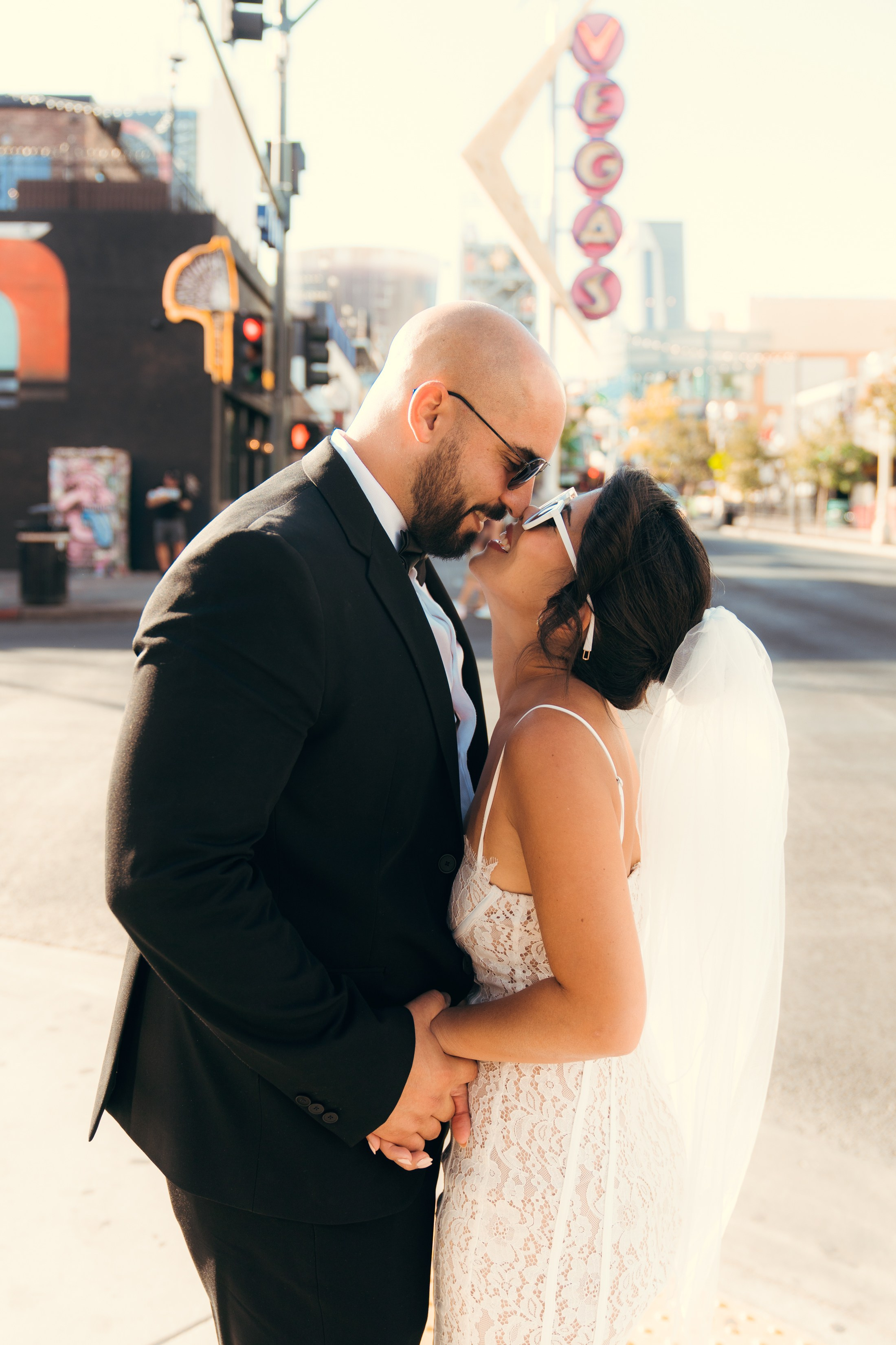 Bo San&Elliot. Wedding & elopement photographer Viktoriya Kravtsov. Las Vegas