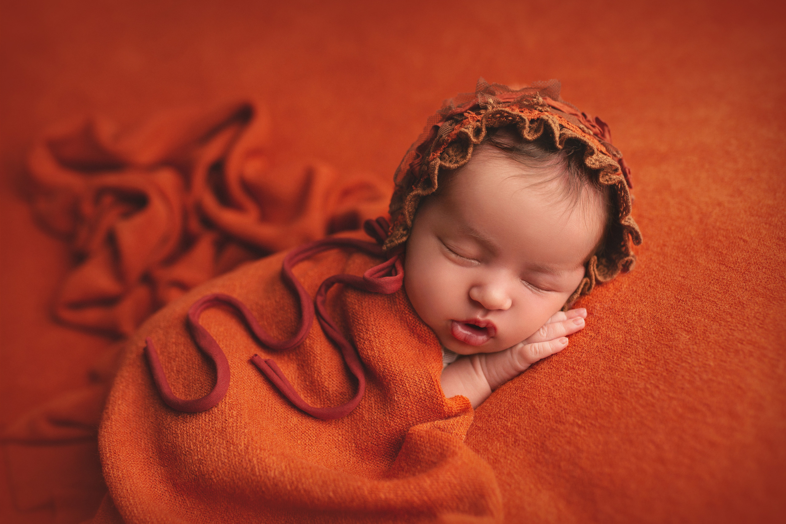 NEWBORN. Ottawa Newborn and Baby Newborn Photographer Elena Helali