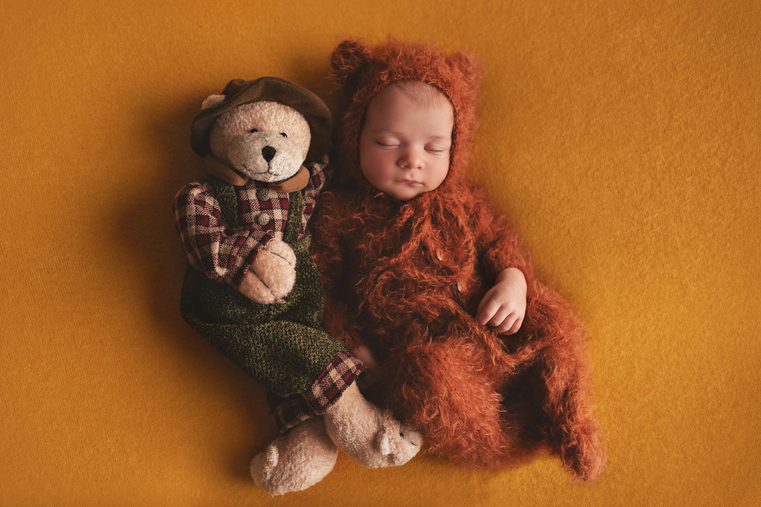 NEWBORN. Ottawa Newborn and Baby Newborn Photographer Elena Helali