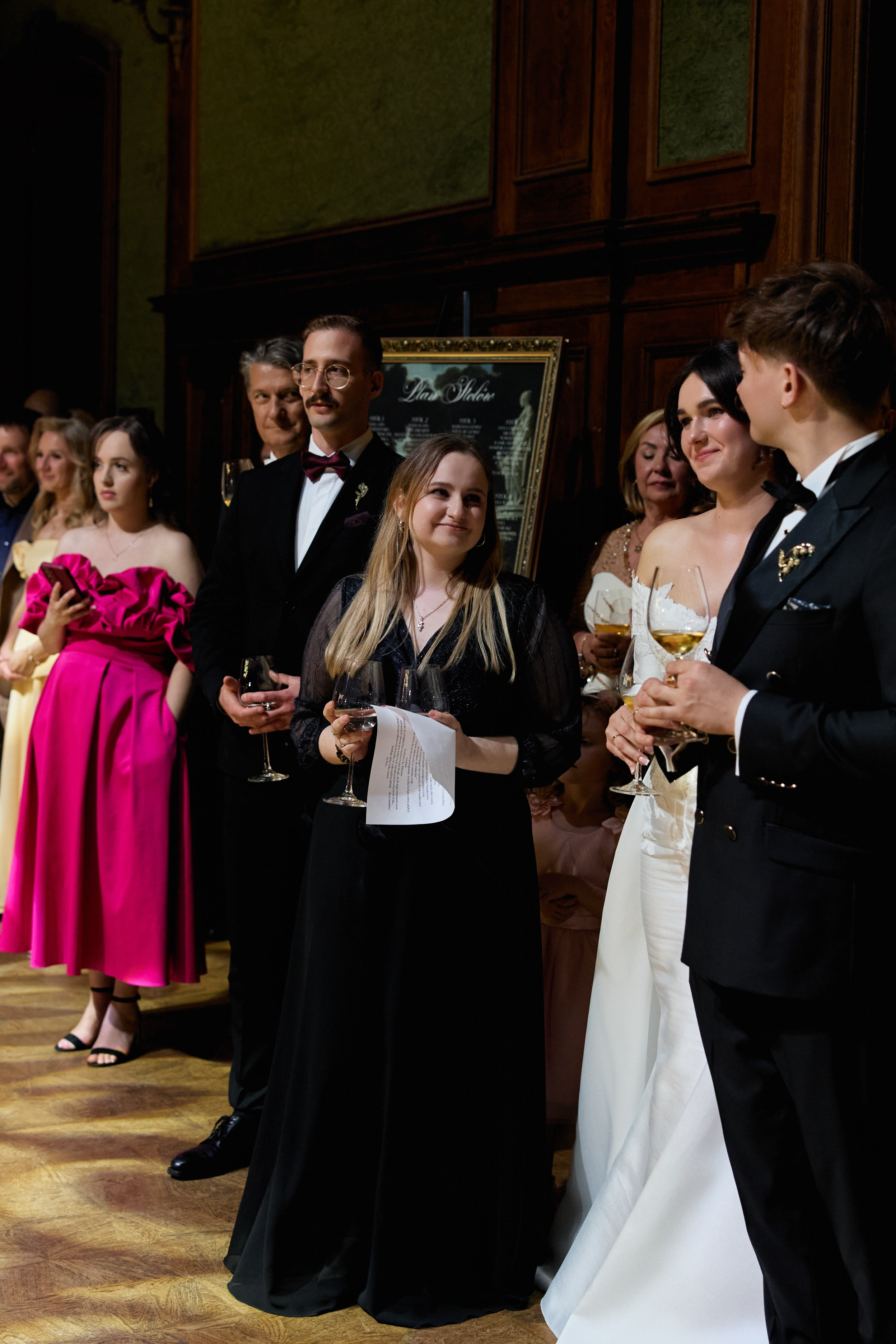 Wiktoria & Kacper. Pałac Goetz. Fotograf ślubny i rodzinny w Krakowie Yana Klymova
