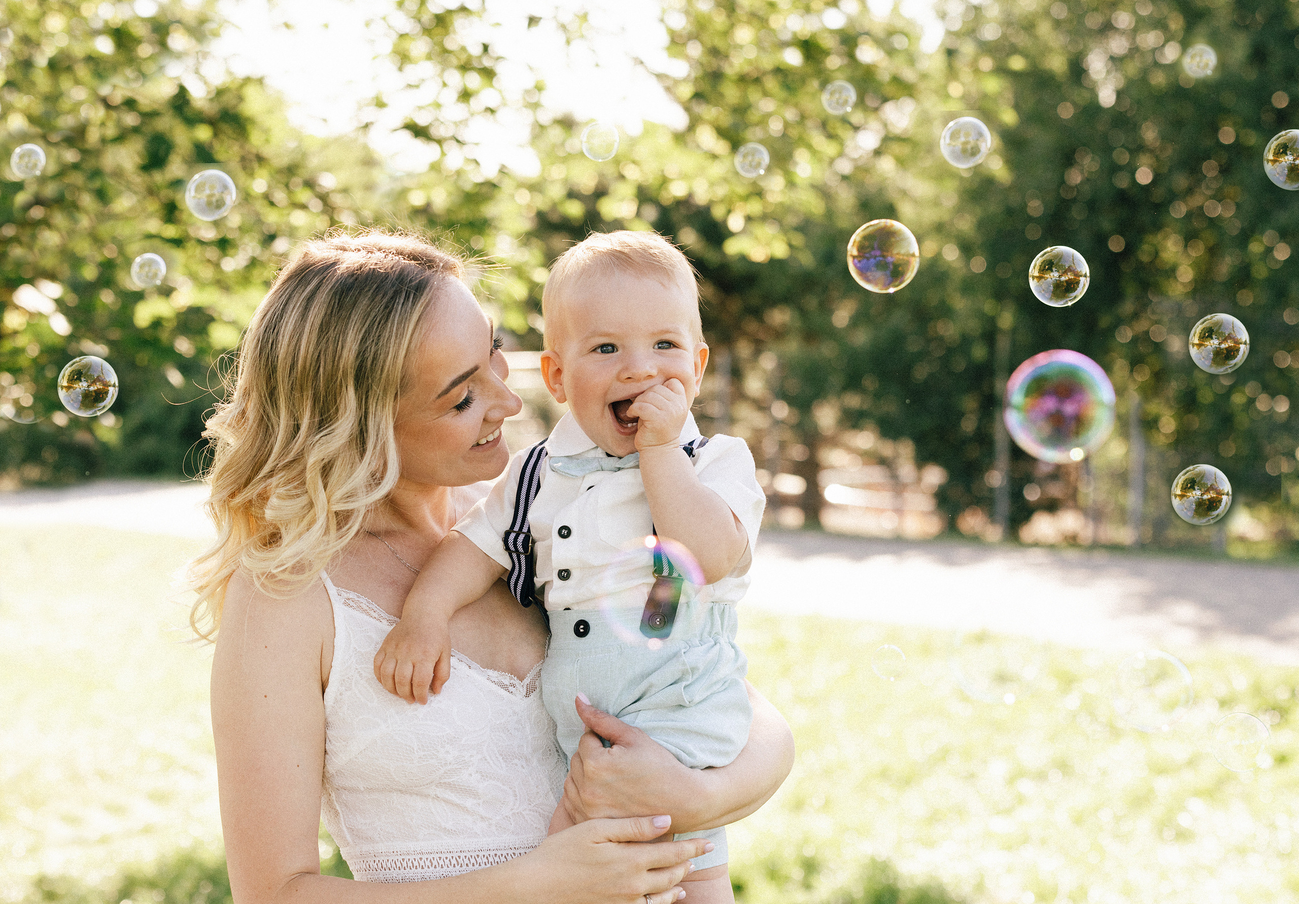 Тимофею 1 годик. Family and wedding photographer in Prague Natalia Fedori