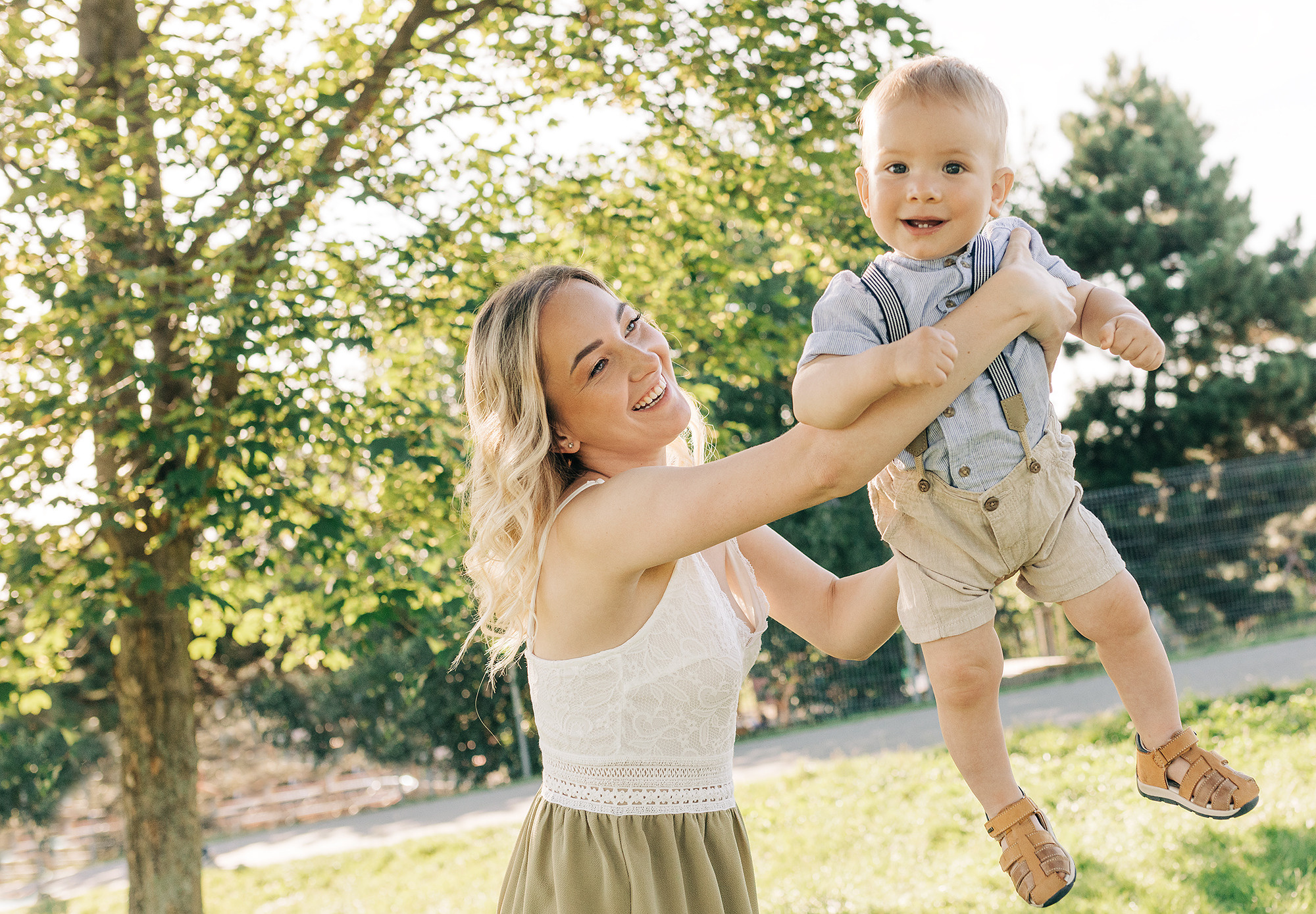 Тимофею 1 годик. Family and wedding photographer in Prague Natalia Fedori