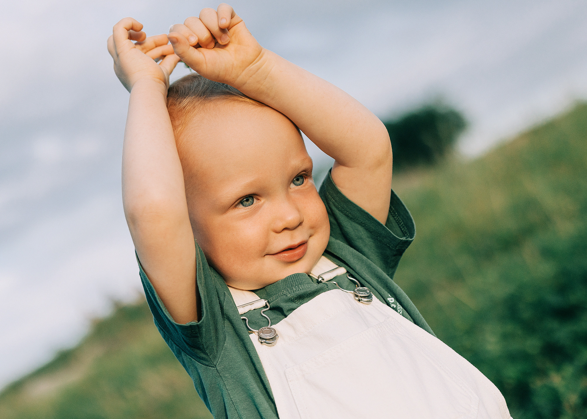 Outdoor family photoshoot in Prague. Family and wedding photographer in Prague Natalia Fedori