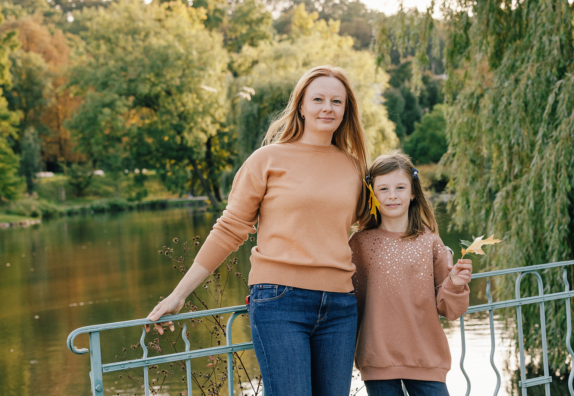 Виолетта и Георгий с детьми в парке. Семейный и свадебный фотограф в Праге Наталья Федори