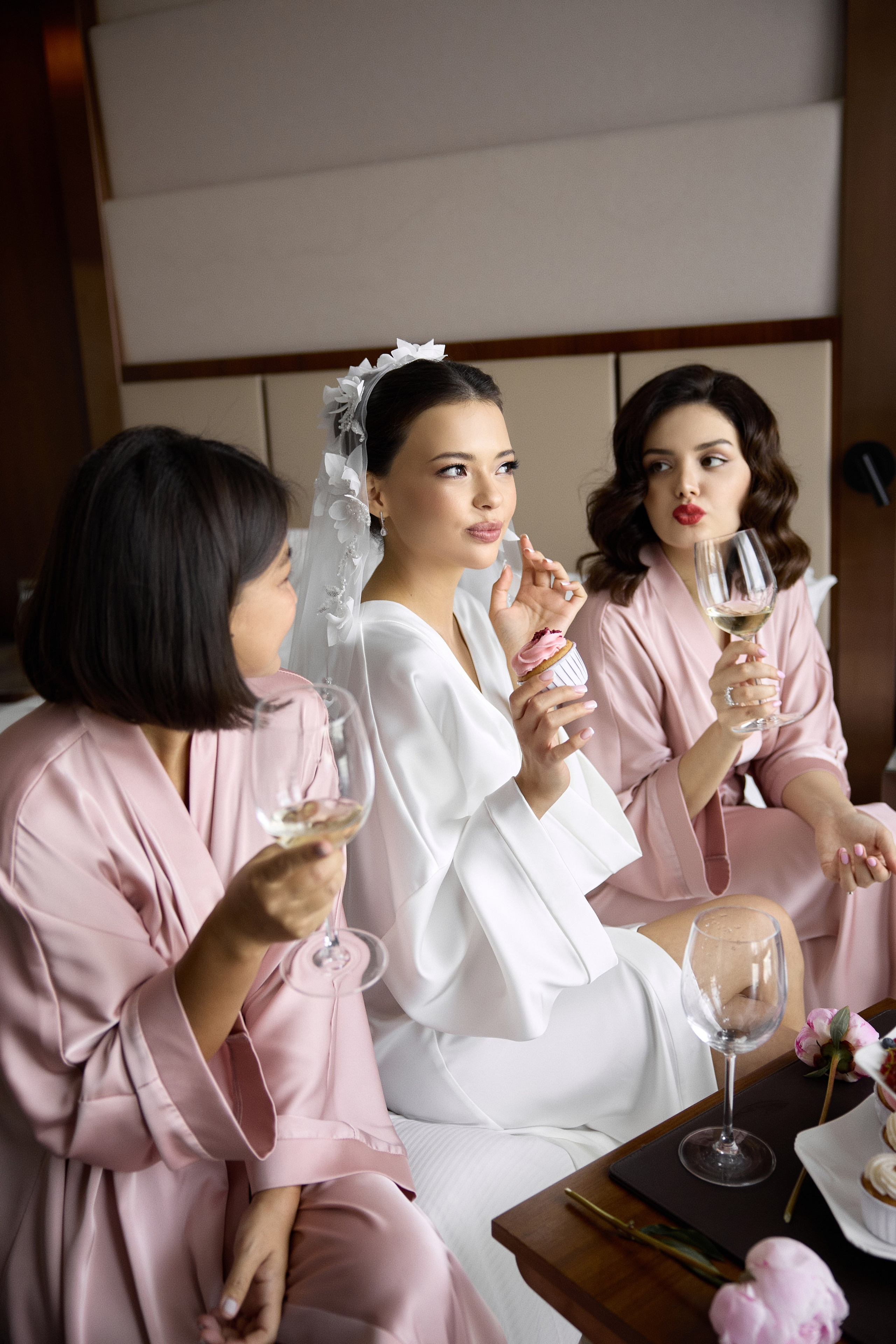 Bonu's bride's morning. Анна Канаки — семейный и свадебный фотограф