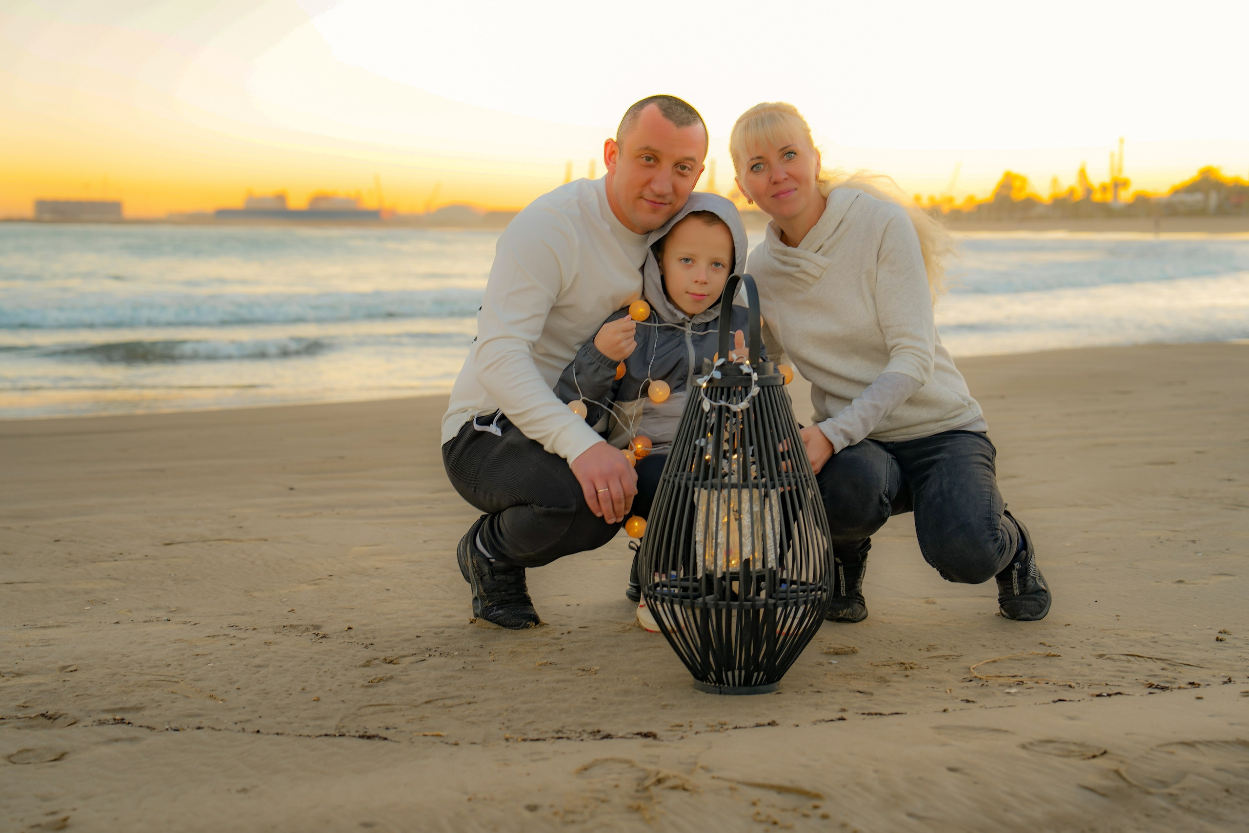 VIKA Y FAMILIA. Fotógrafa Olena Petryk. Realizo sesiones de fotos en Puerto de Sagunto
