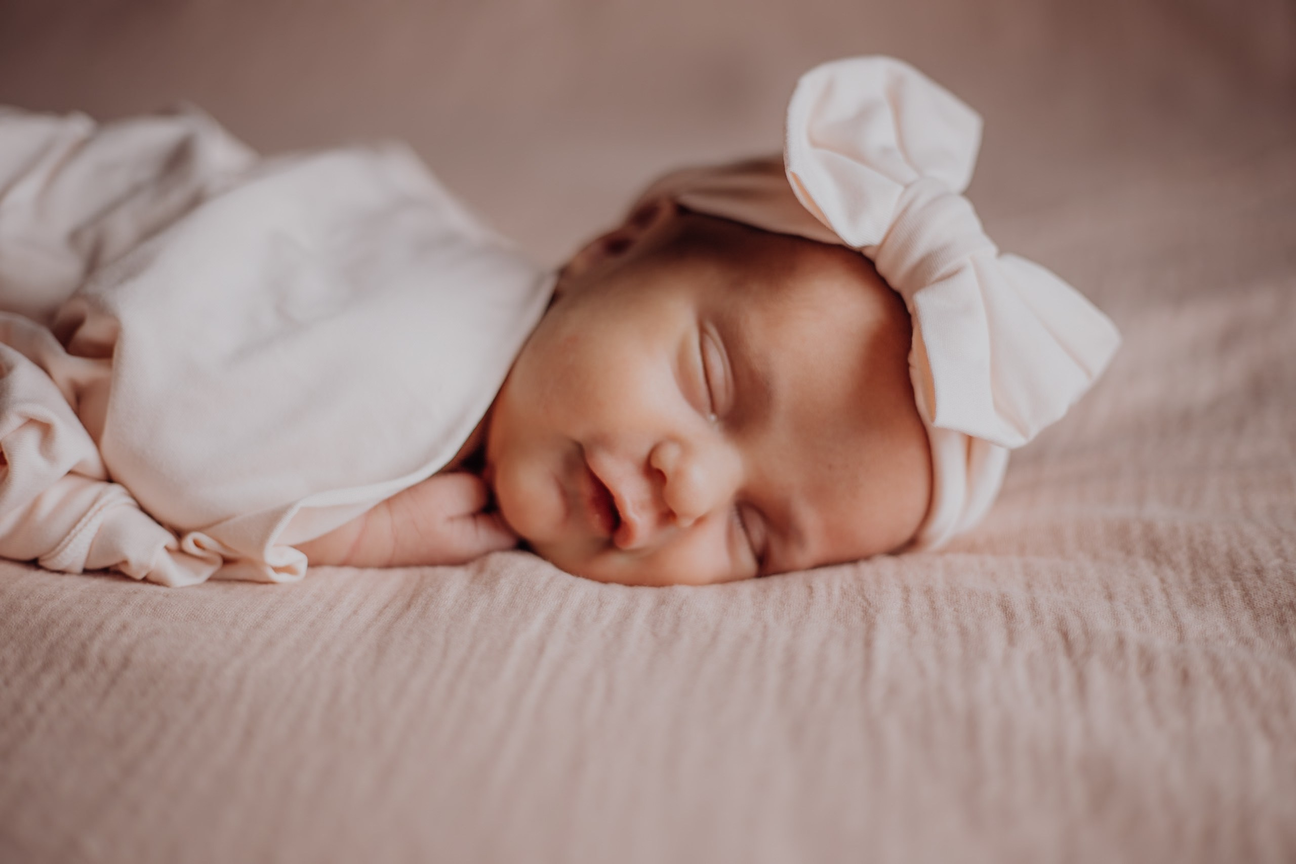 Newborn and family. Family and children’s lifestyle photographer Elena Tumanova