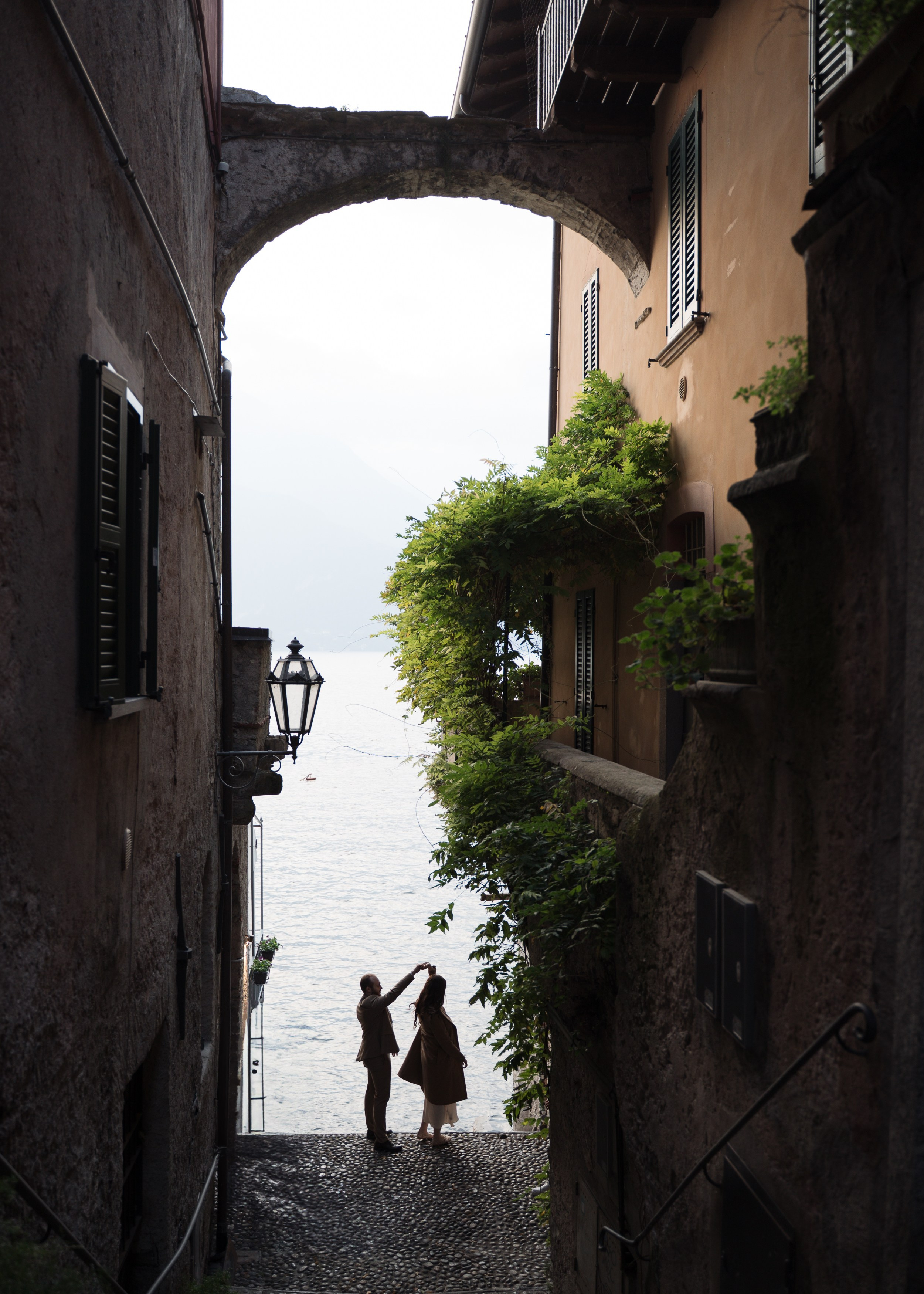 Varenna Surprise Proposal Photoshoot. Proposal Photographer in Lake Como