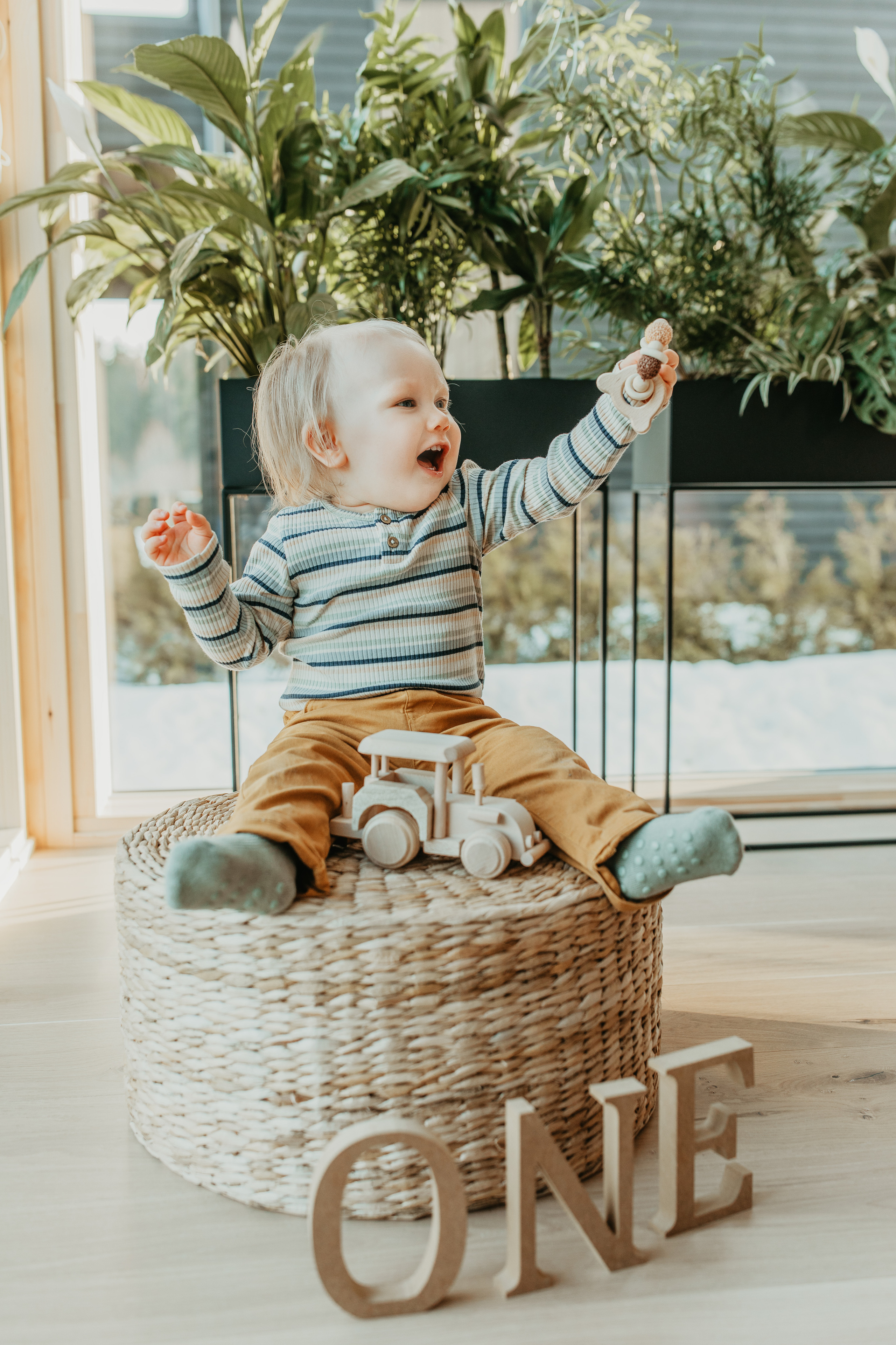 CAKE SMASH ja 1 V KUVAUKSET. Valokuvaaja Itä-Uudellamaalla Viktoria photography