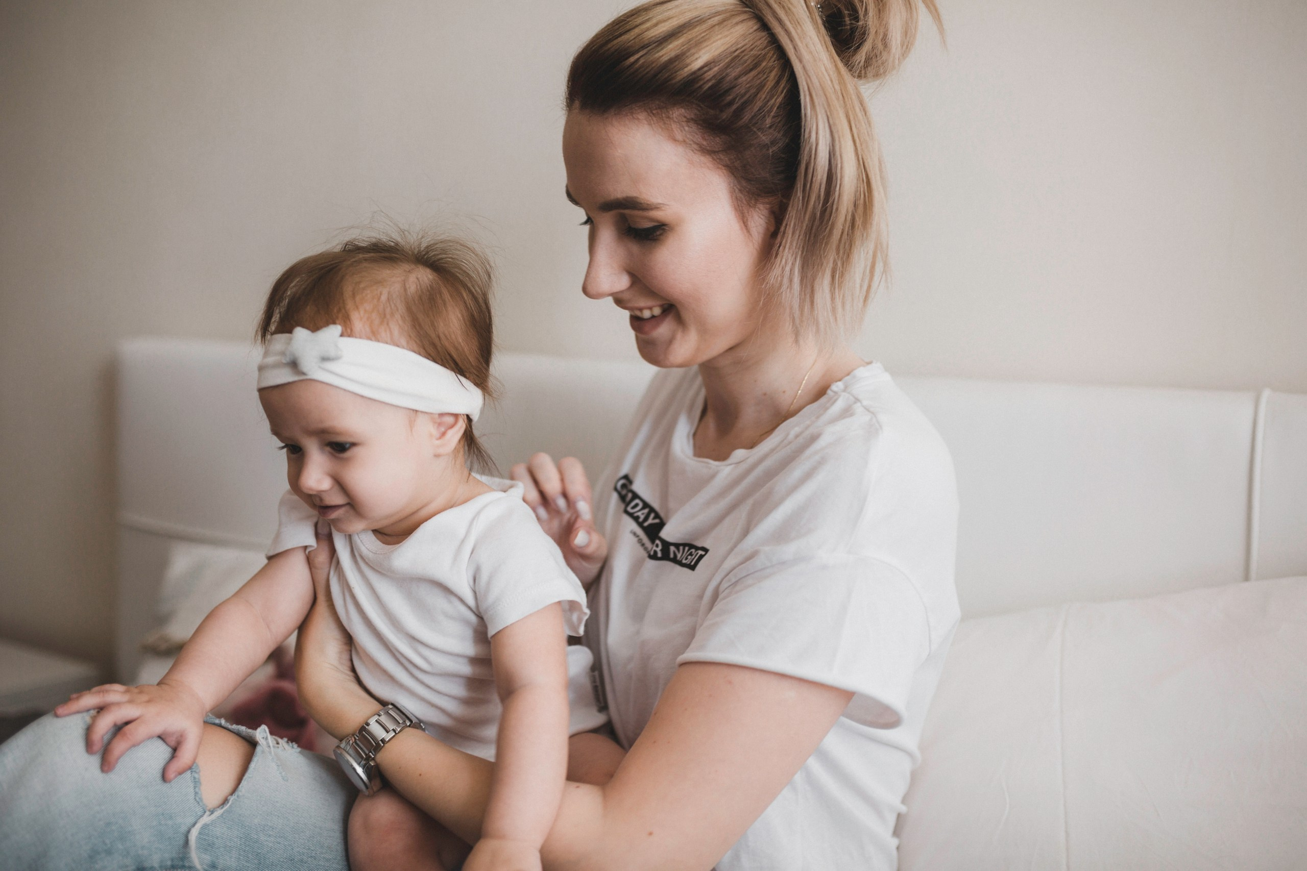Elina & daughter. Madrid Photographer for Proposals, Engagements & Families | Anya Petrova
