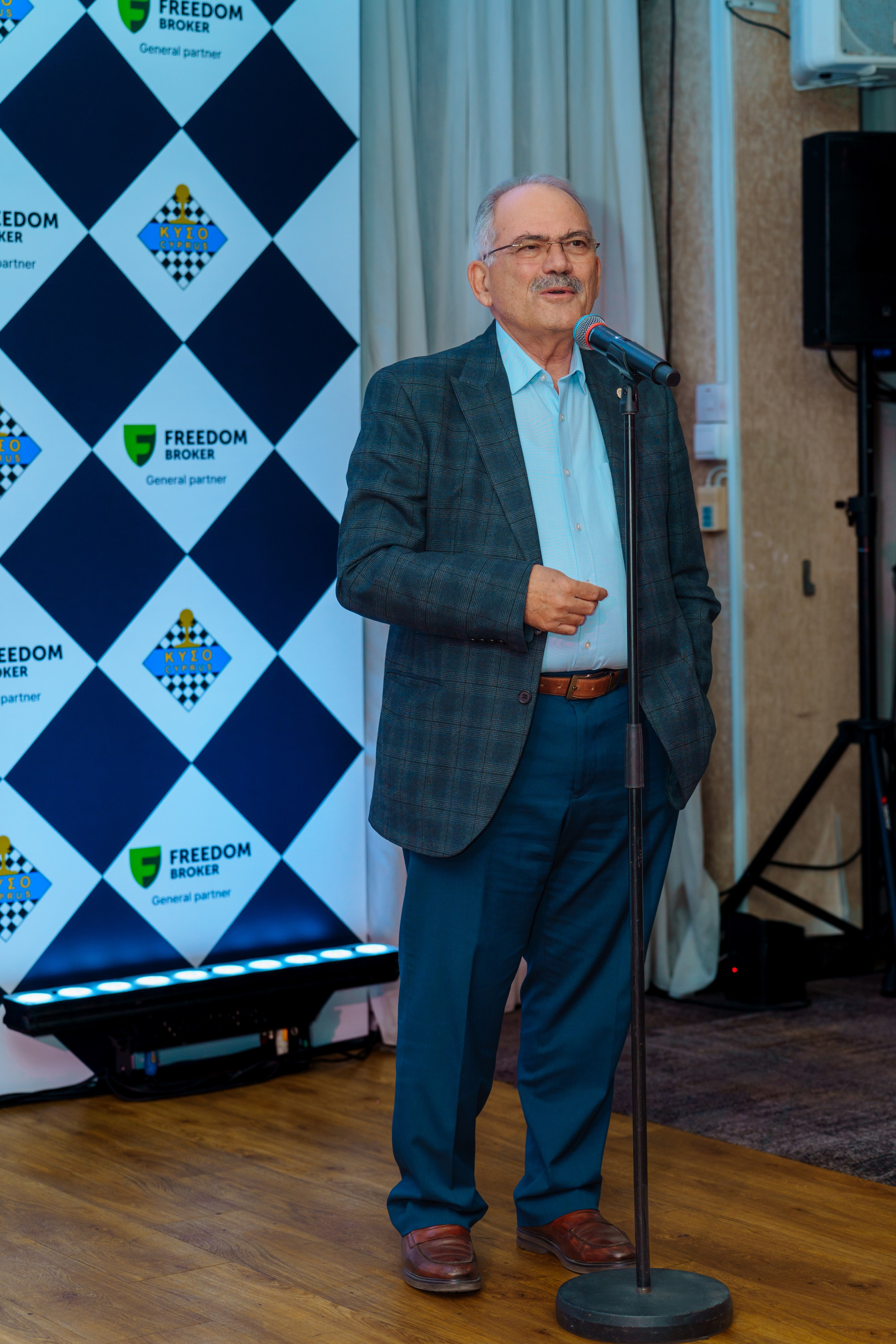 Chess. Photographer in Cyprus