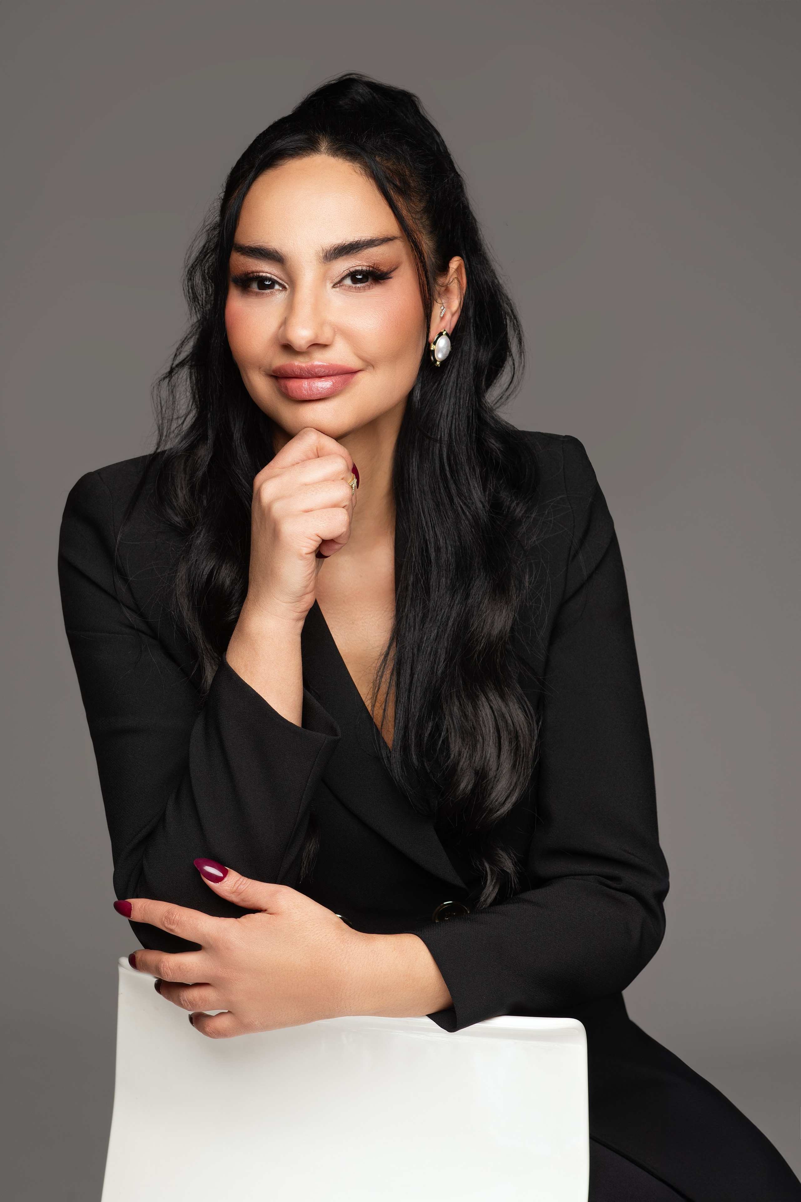 Özlem. Meisha Photo