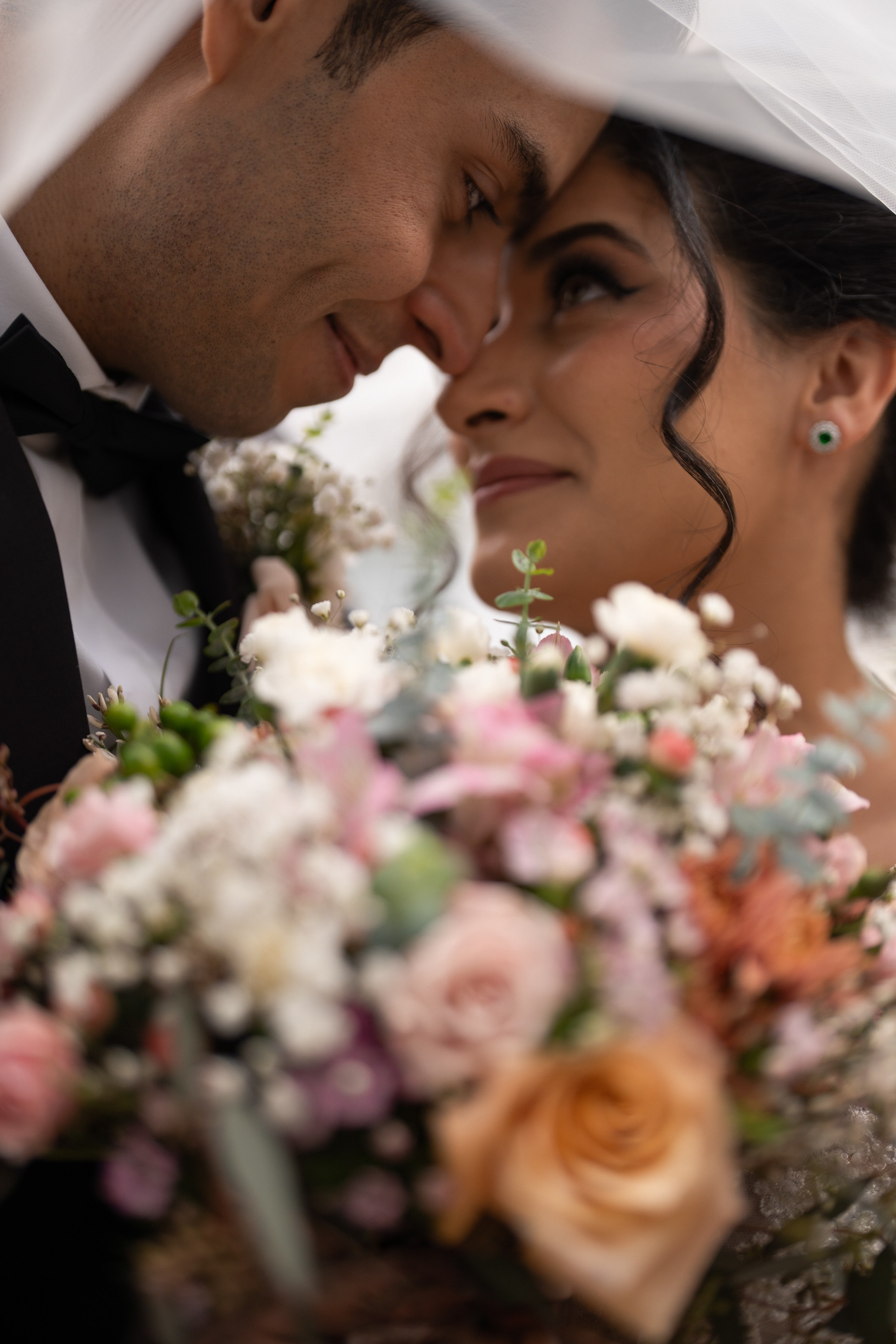 Sia&Yasi. Wedding & elopement photographer Viktoriya Kravtsov. Las Vegas