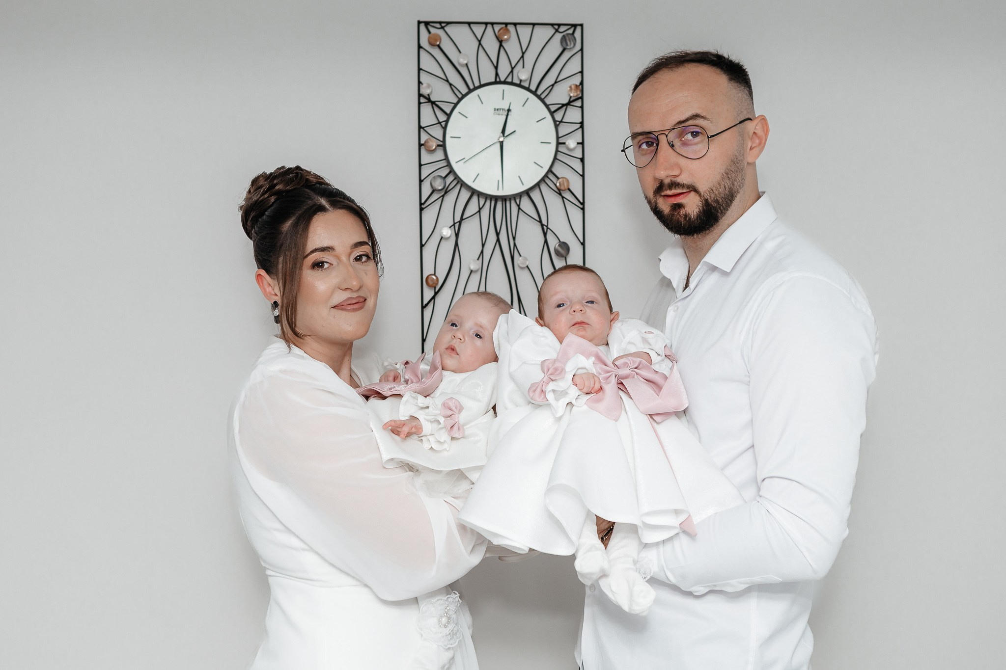 Carla & Ilinca. FotoACTIV.ro - Imaginea ta contează