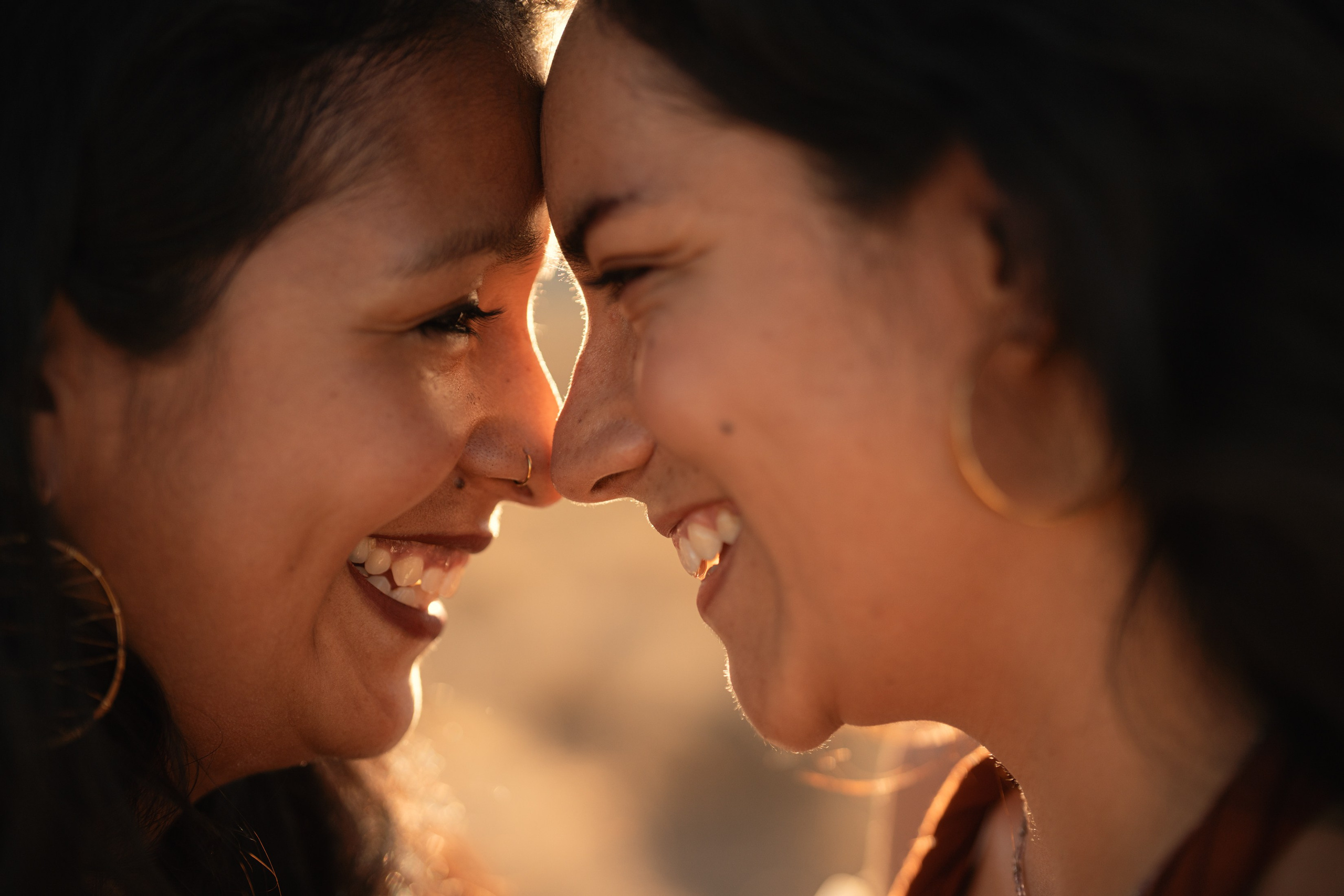 Liz&Fatima. Wedding & elopement photographer Viktoriya Kravtsov. Las Vegas