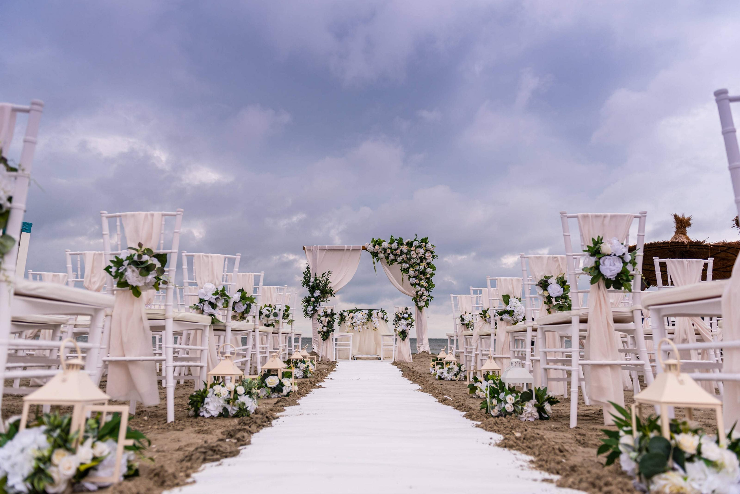 Cununie civila pe plaja Oneiro