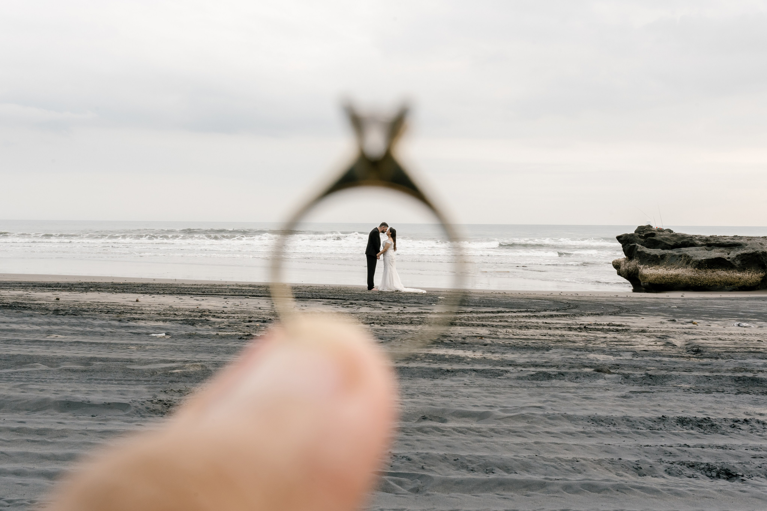 Honeymoon Photoshoot in Bali. Female Photographer in Bali