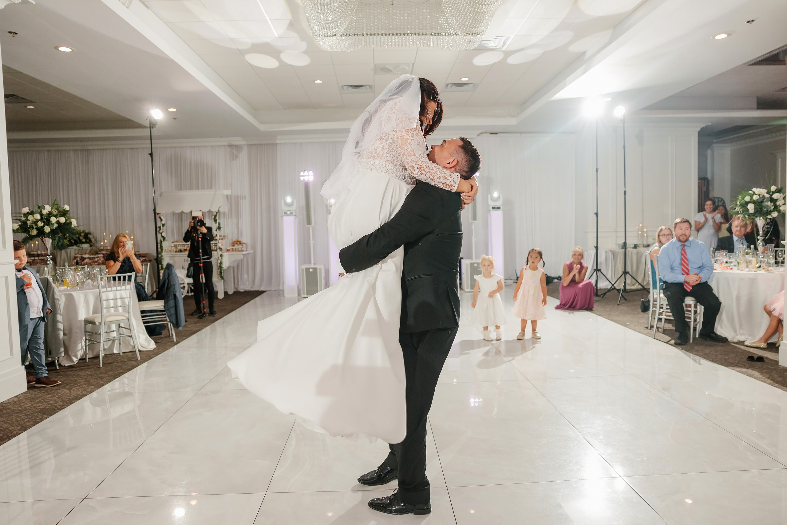 31.08.2024 Wedding. Wedding family event photographer in Chicago Nick Yushevich