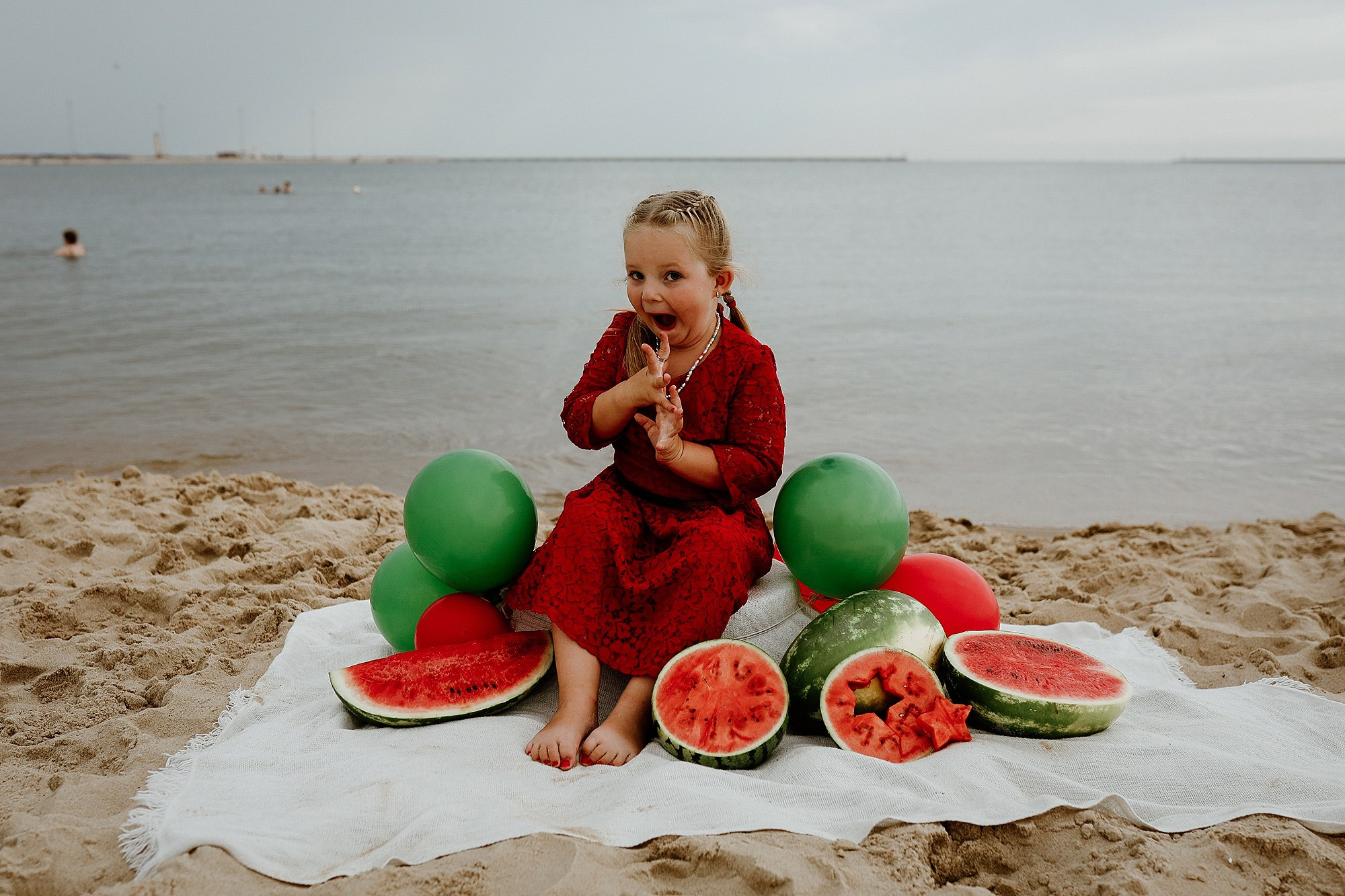 Kornelka - minisesja arbuzowa na plaży. Fotograf ślubny i rodzinny - Kaszuby, Trójmiasto