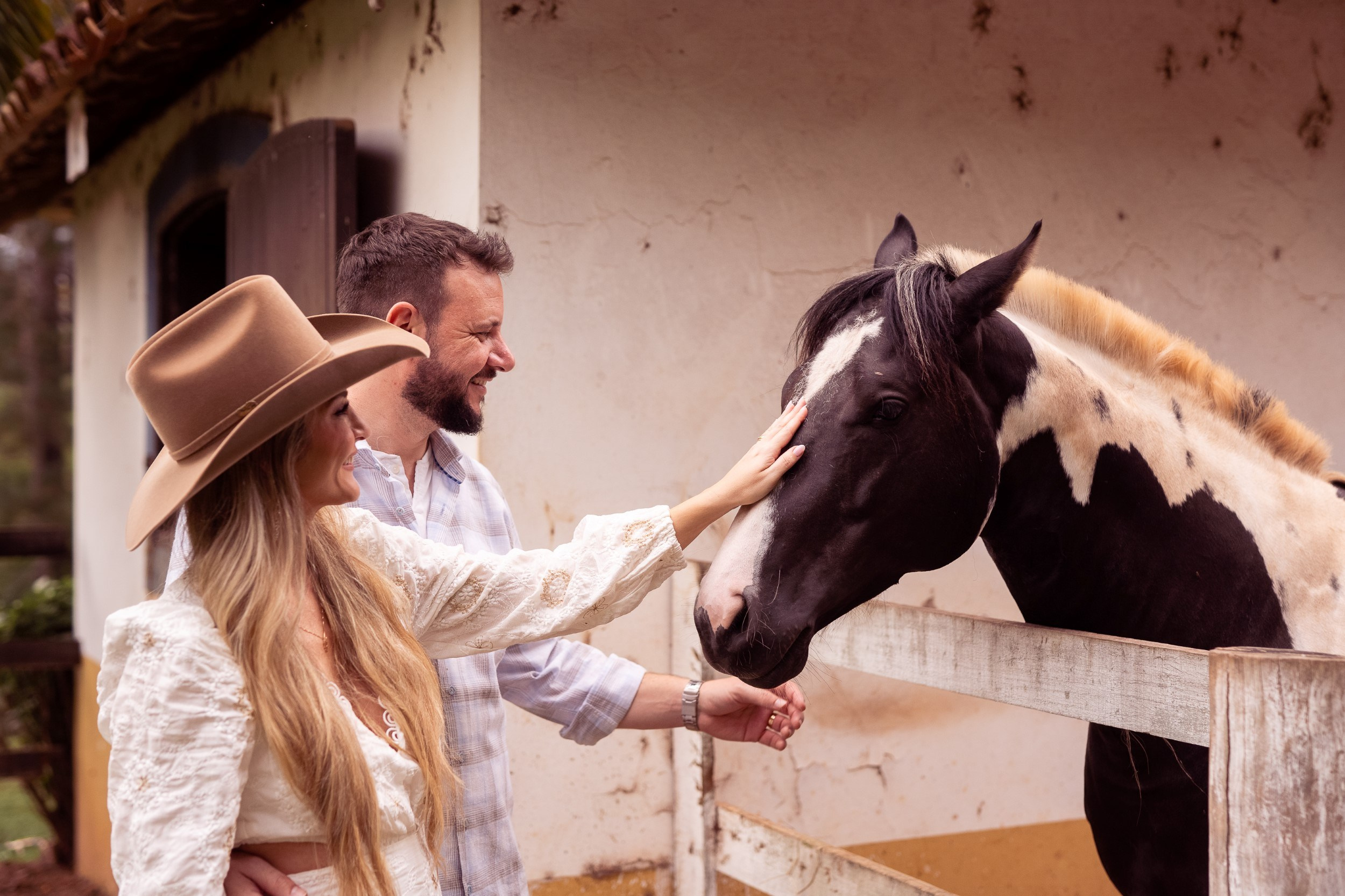 Pré Wedding — Marcelle e Felipe (Haras em Analândia). Fotógrafo de casamento e Filmmaker de casamento