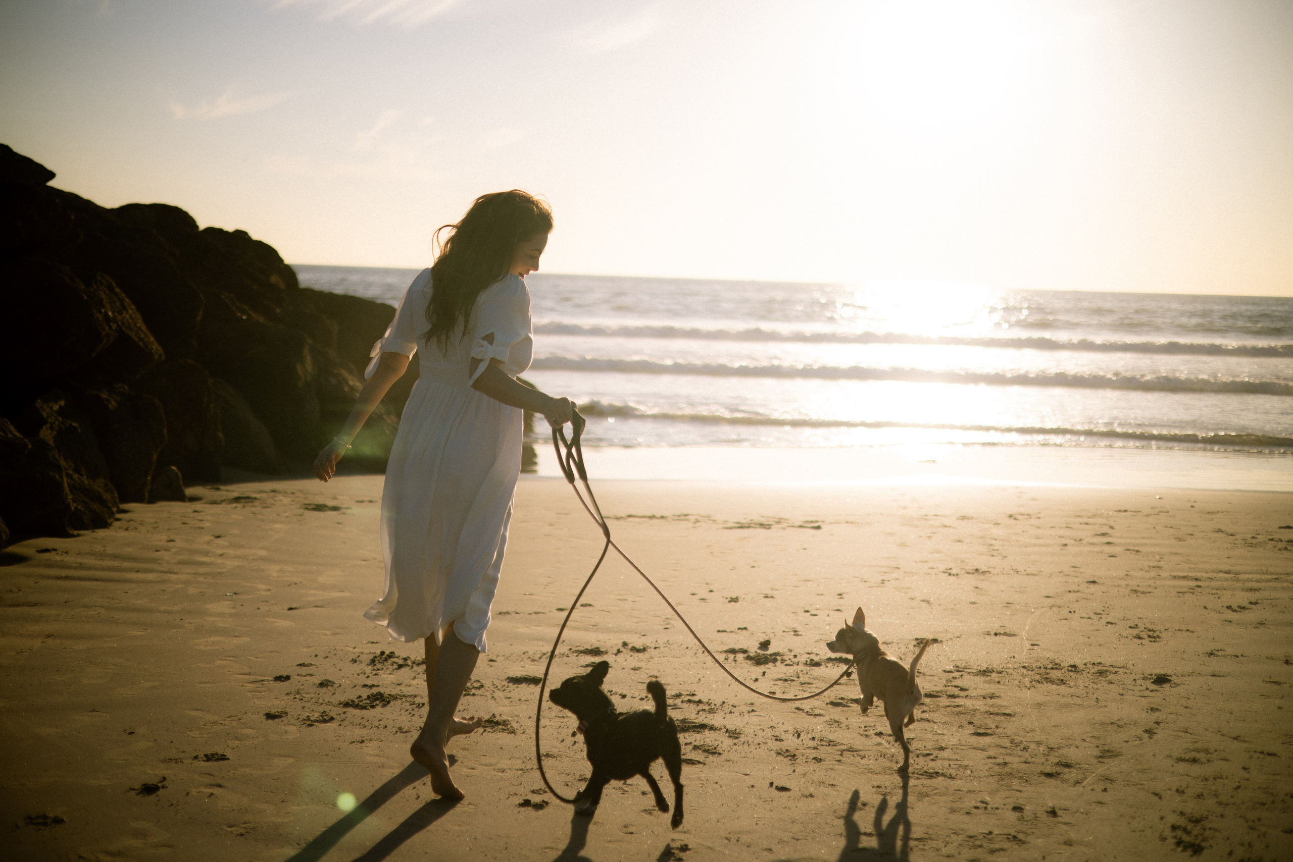 Gillian, Baby & Delilah | Venice Beach. Photographer in Los Angeles. Julia Ishmuratova