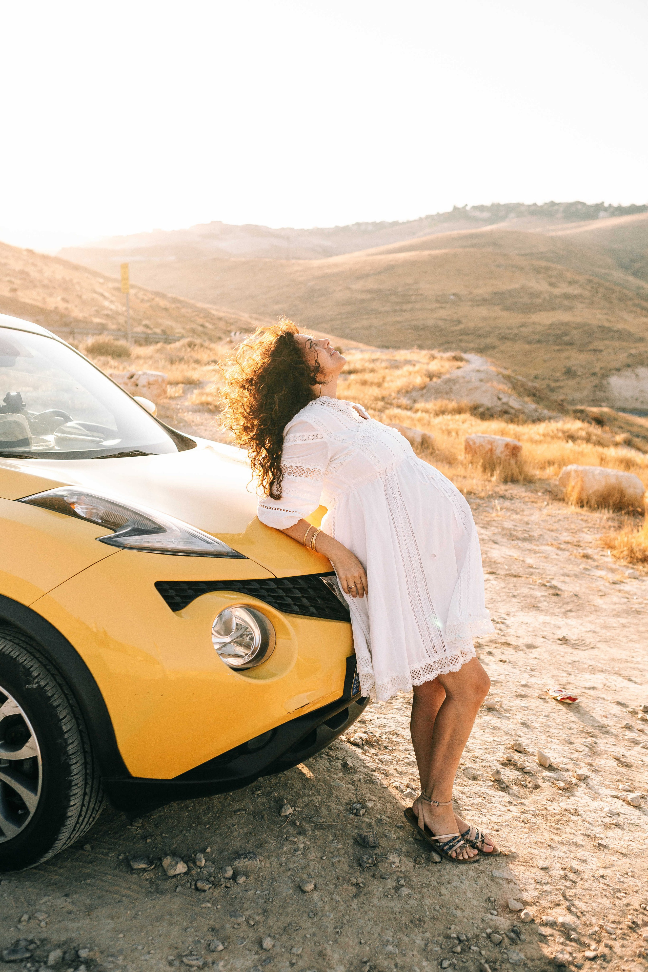 PREGNANT PHOTOSESSION IN THE DESERT. PHOTOGRAPHER IN ISRAEL