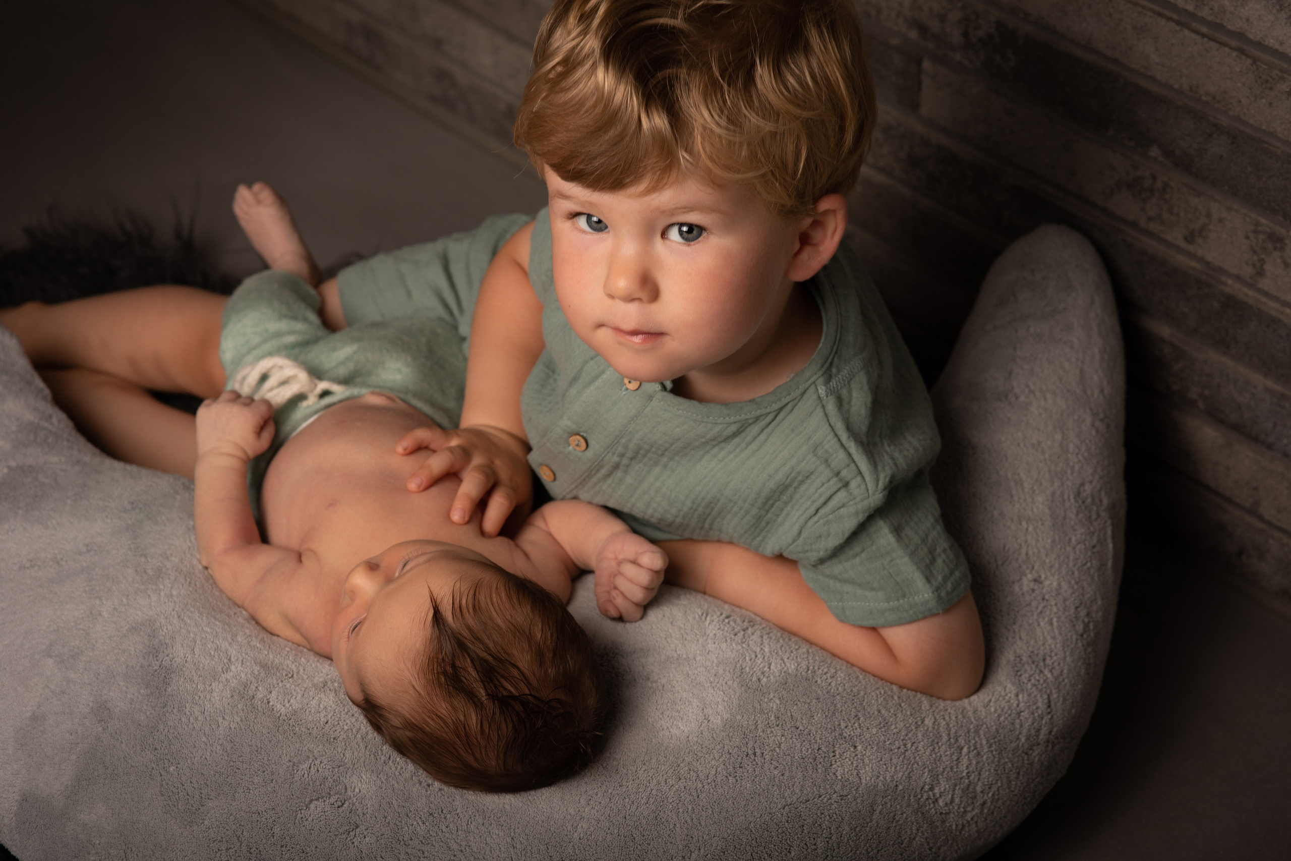 NEWBORN / LIFESTYLE INDOOR. Fotografin und Videografin im Raum Osnabrück und Emsland Alla