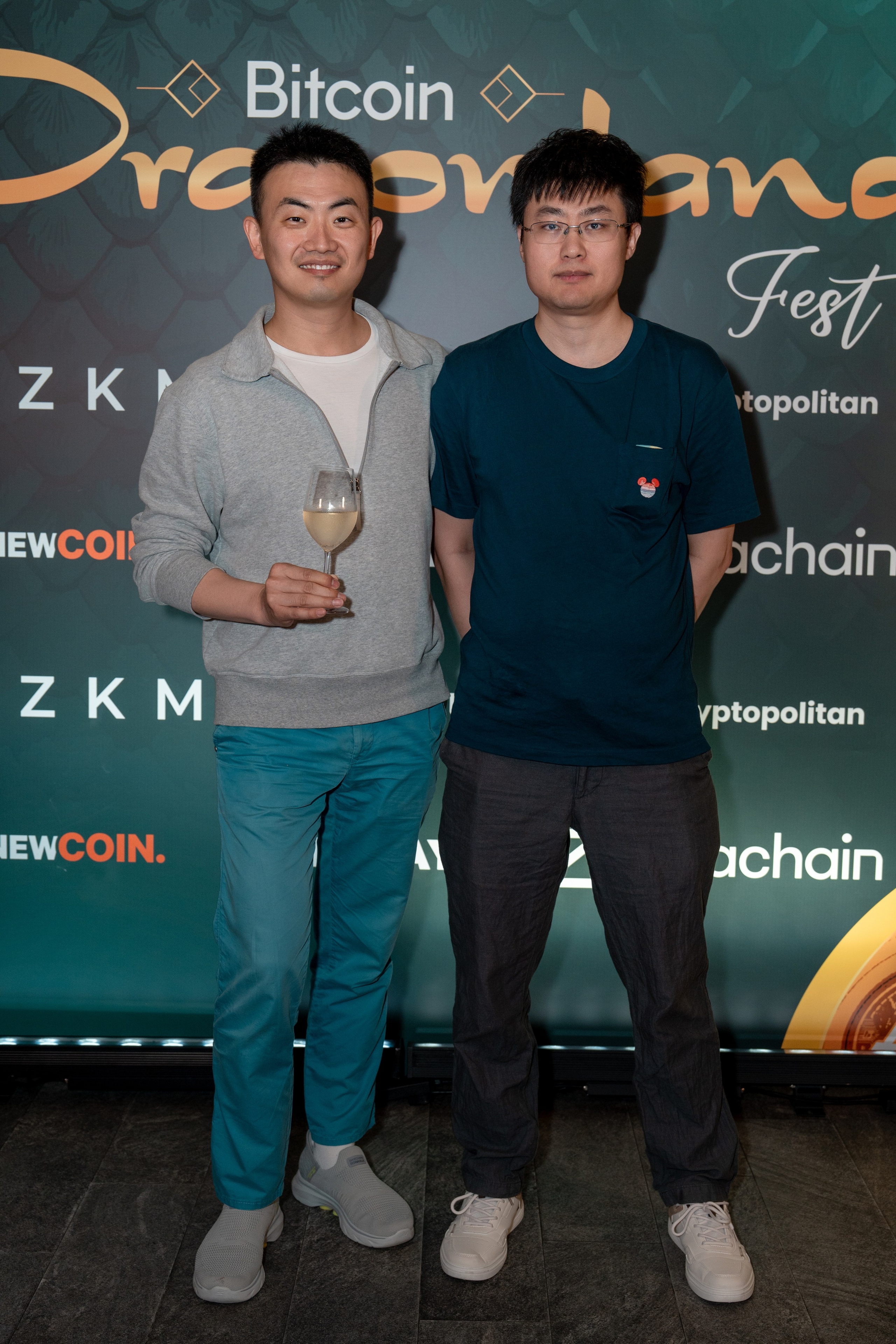 ZKM. ФОТОГРАФ В ГОНКОНГЕ (СВАДЬБЫ, FASHION, СЕМЕЙНЫЕ, МЕРОПРИЯТИЯ, ФОТОПРОГУЛКИ)