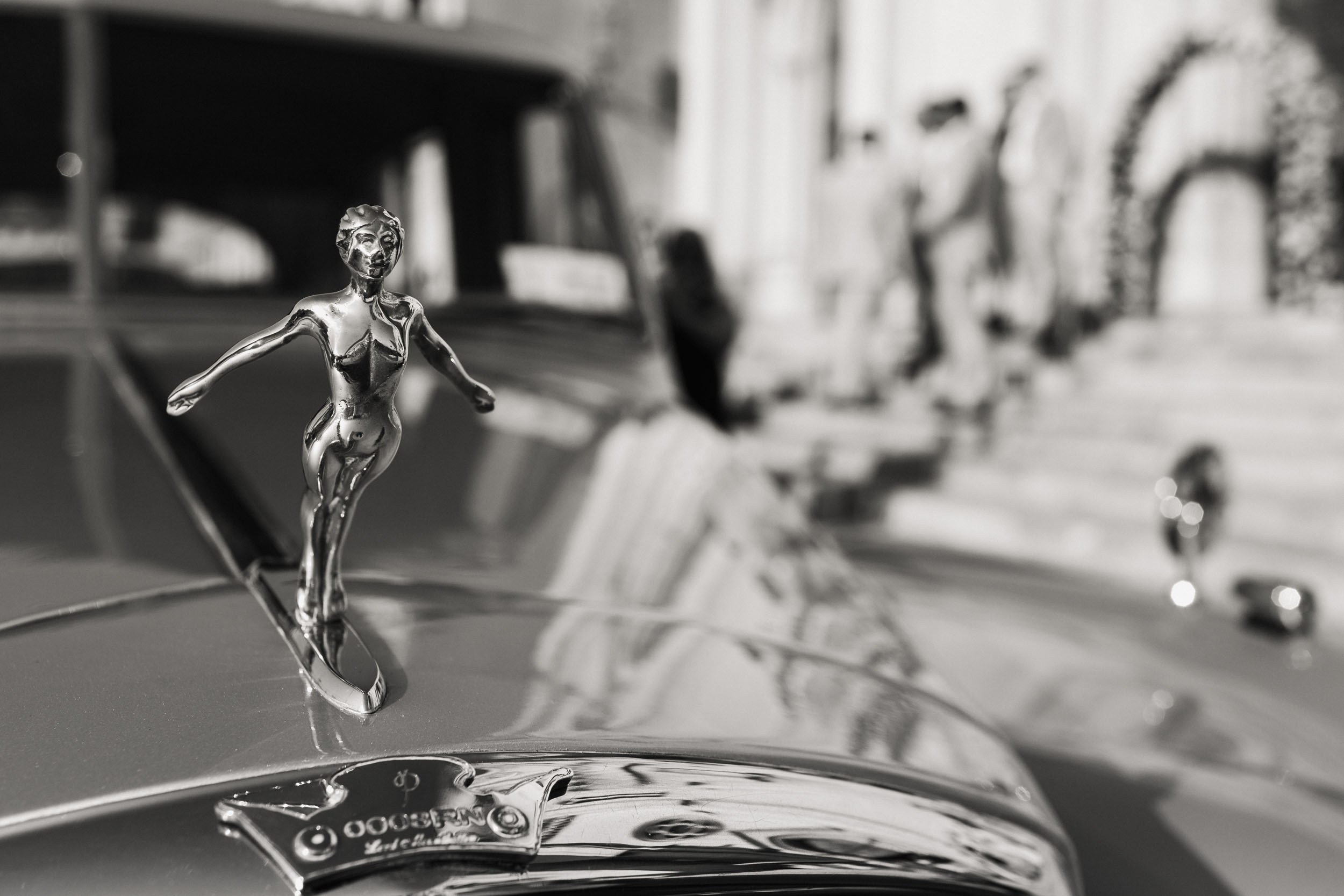 Vintage car on the wedding ceremony