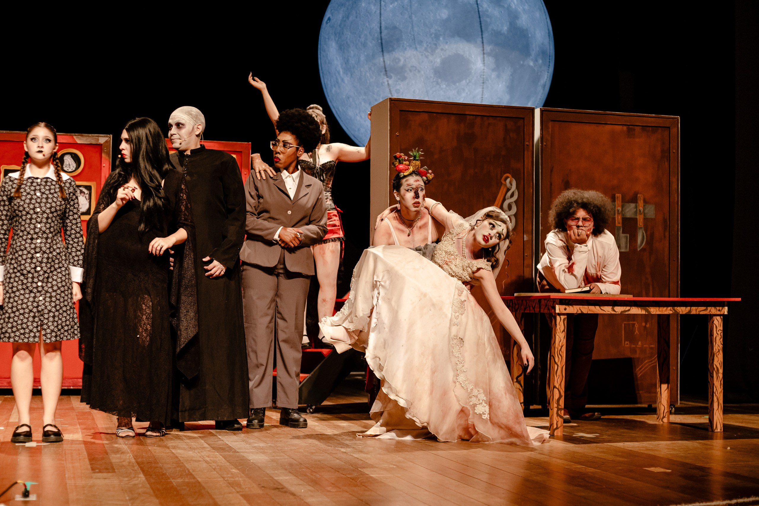 Espetáculo A Família Addams — Grupo de Teatro Univali