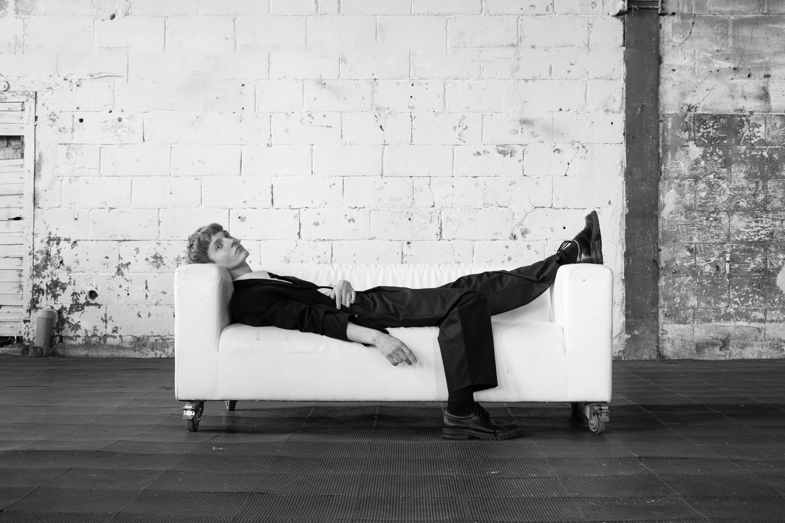 Framed in Tallinn. Wedding photography — EMU Photos