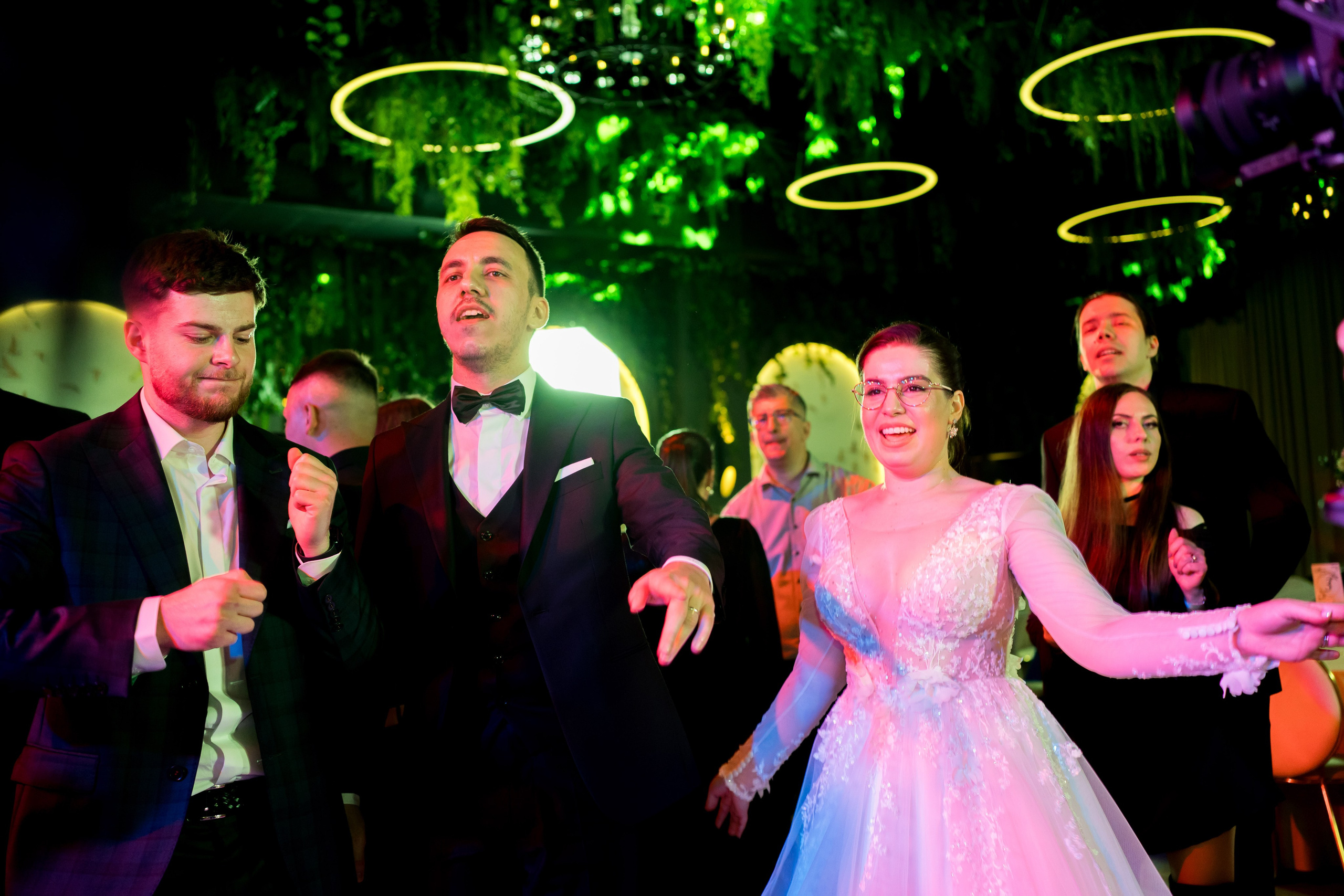 PARTY. Gabriel Florea — Fotograf nuntă București