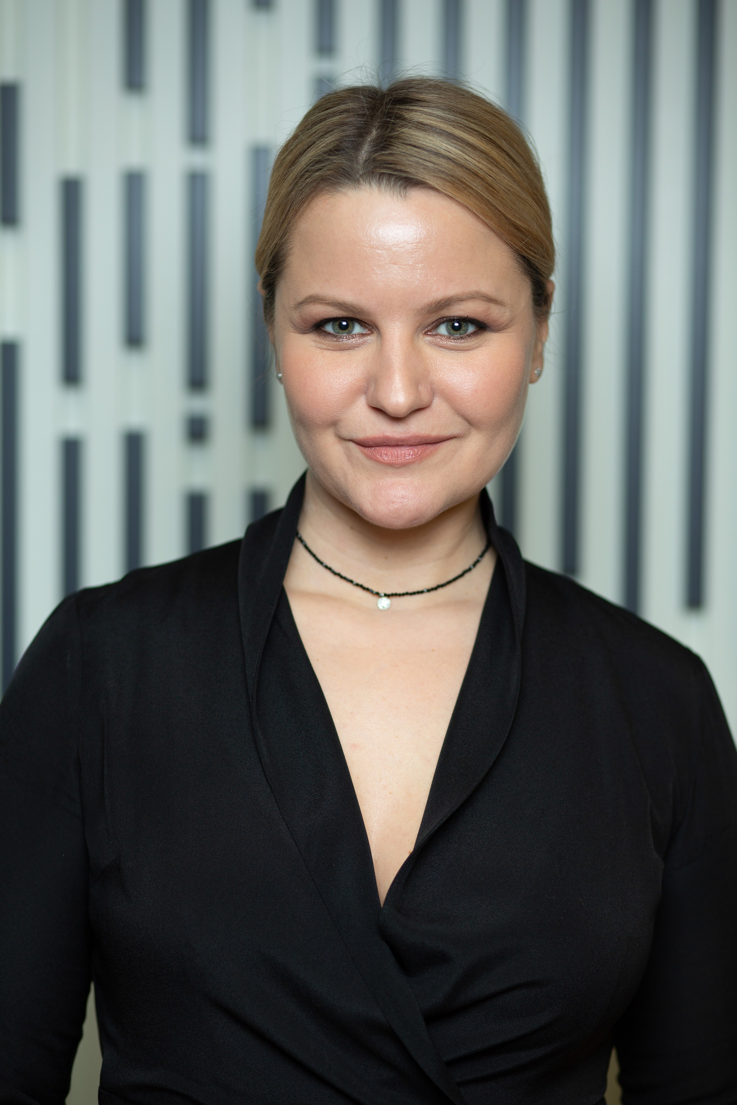 МИГ МЕДИЦИНСКАЯ ИНВЕСТИЦИОННАЯ ГРУППА. Фотостудия рекламной, коммерческой съемки в Улан-Удэ