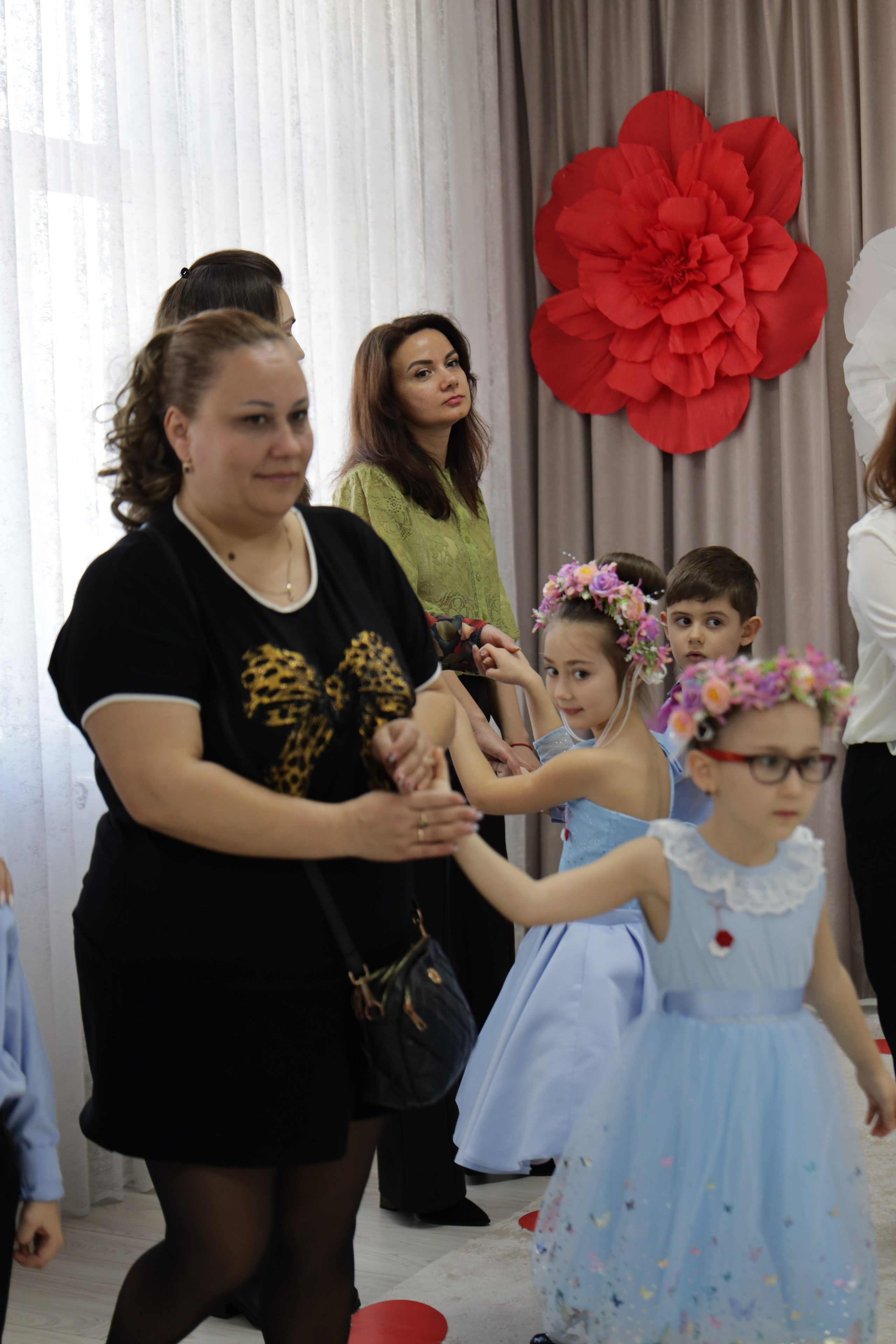 Mama în ochi de copil.... Alika Dia- Fotograf în Republica Moldova, Strășeni