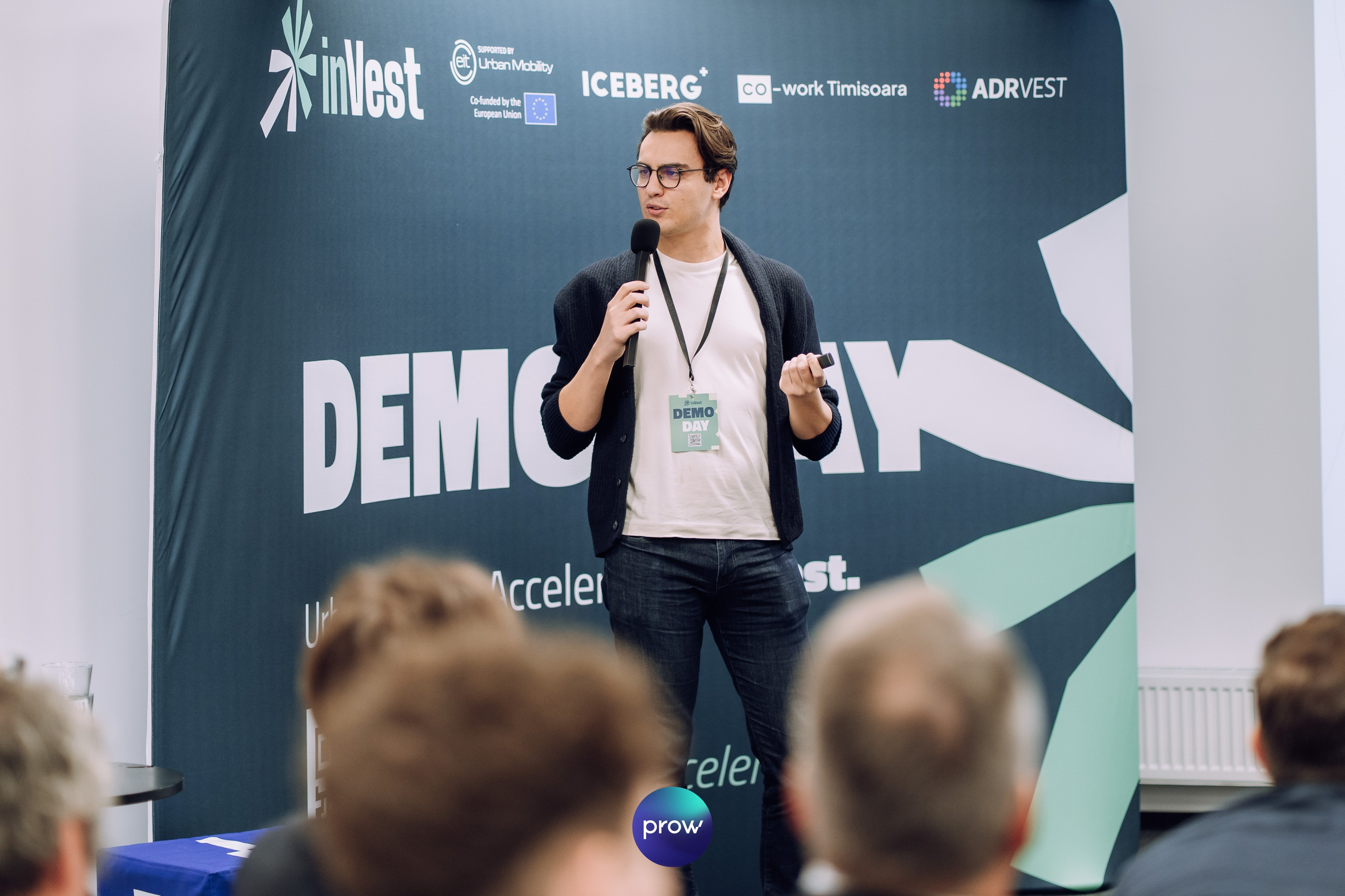 InVest DemoDay @ Cowork. Cozac Cristian Photographer