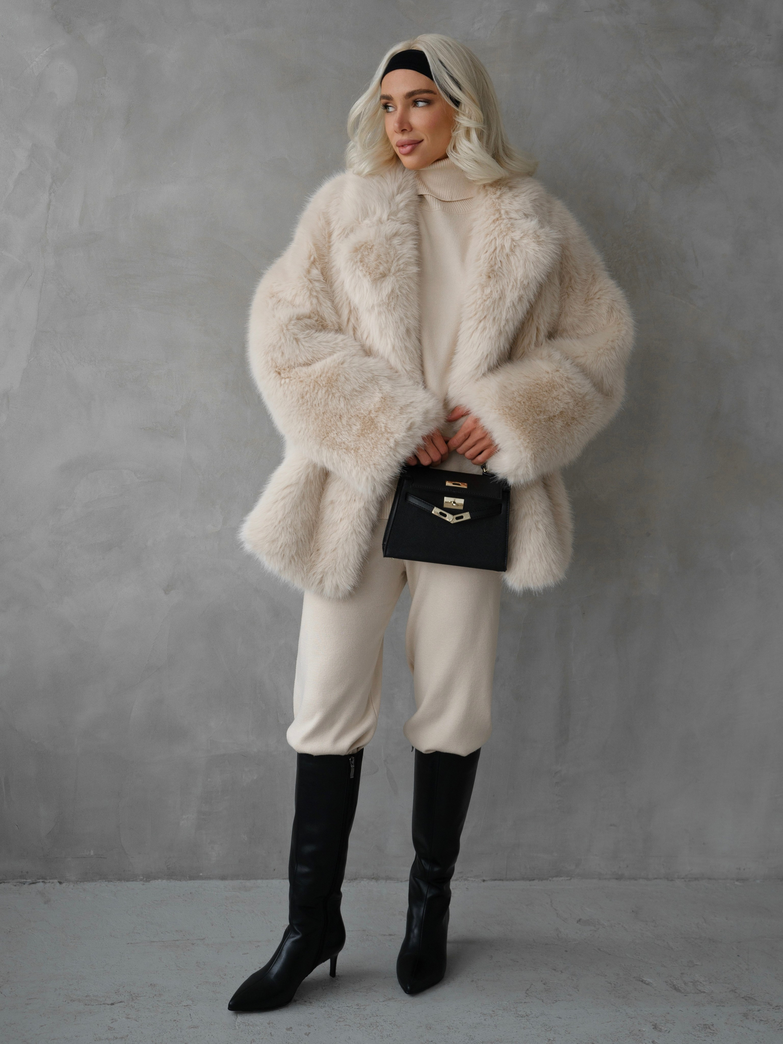 Winter lookbook WanMei. Stylist