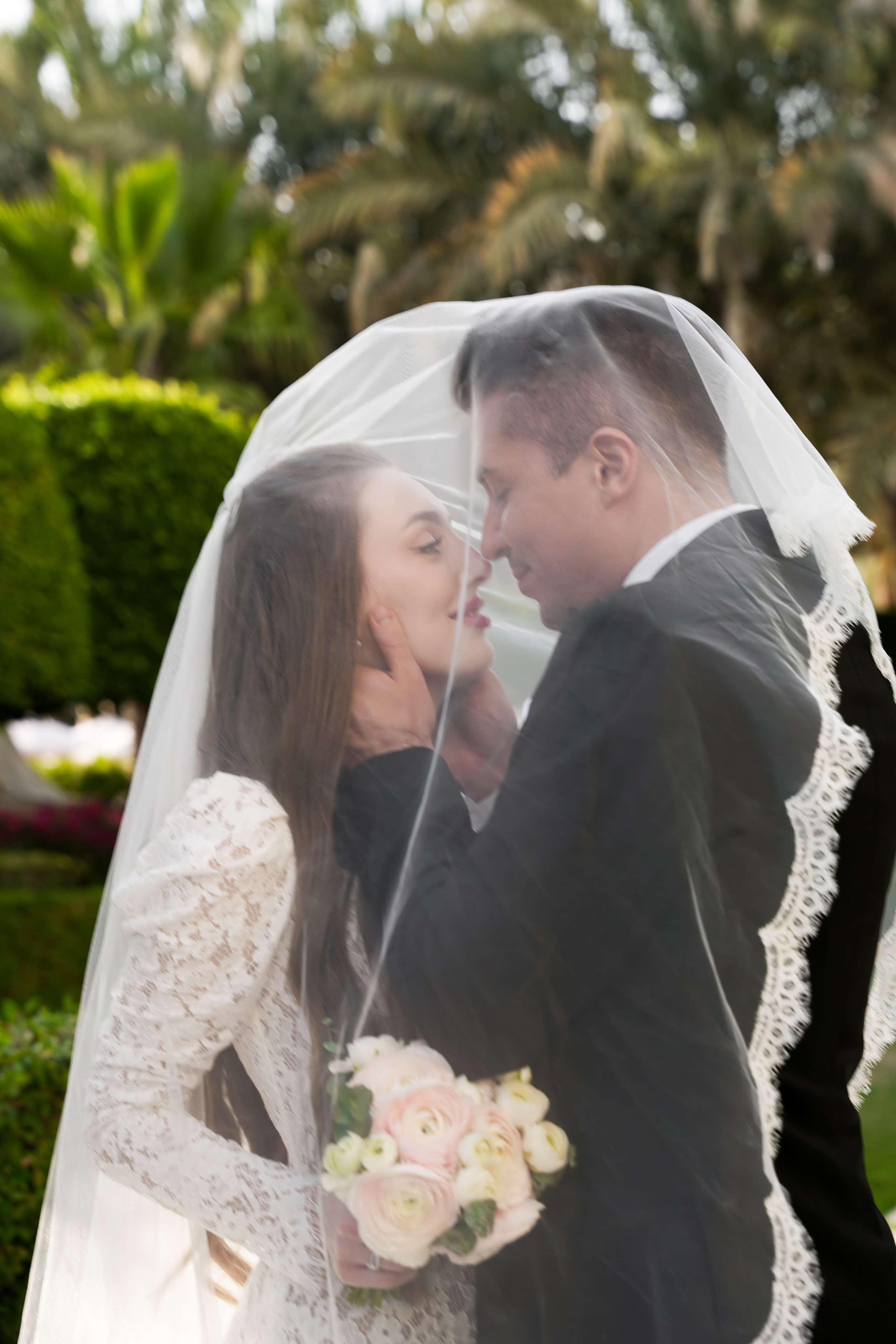 WEDDING. Photo and video production. Editing & retouching services. Training