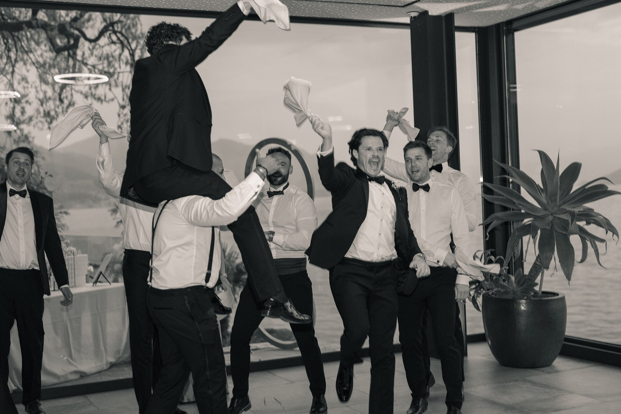 Roxie & Richard Wedding. Fotografo matrimonio Lago di Como Ferrari Media Production