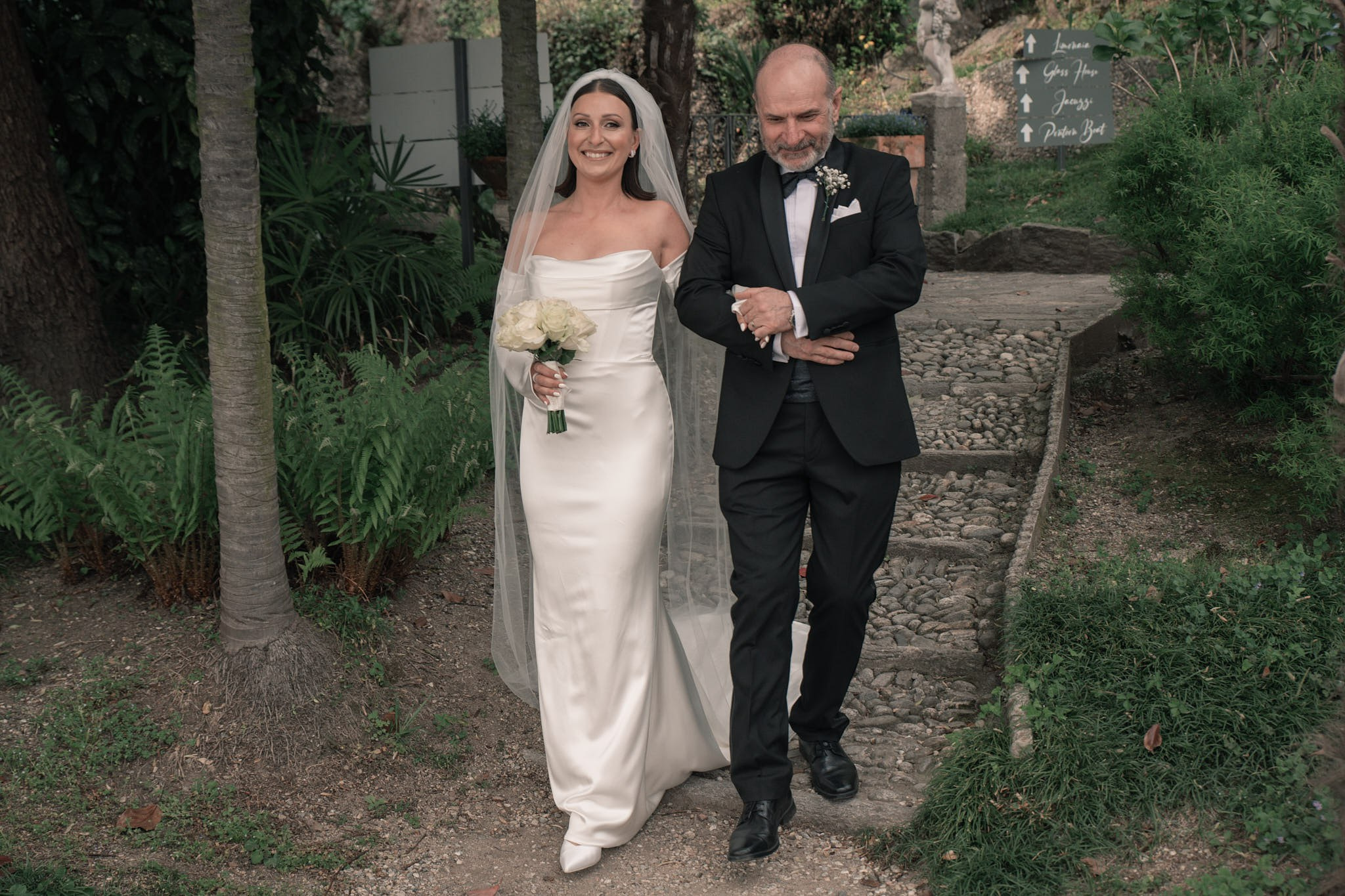 Roxie & Richard Wedding. Fotografo matrimonio Lago di Como Ferrari Media Production
